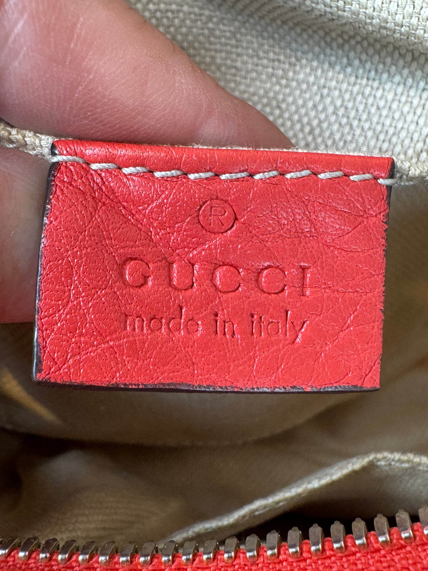 GUCCI Soho Disco Coral Pebbled Camera Bag