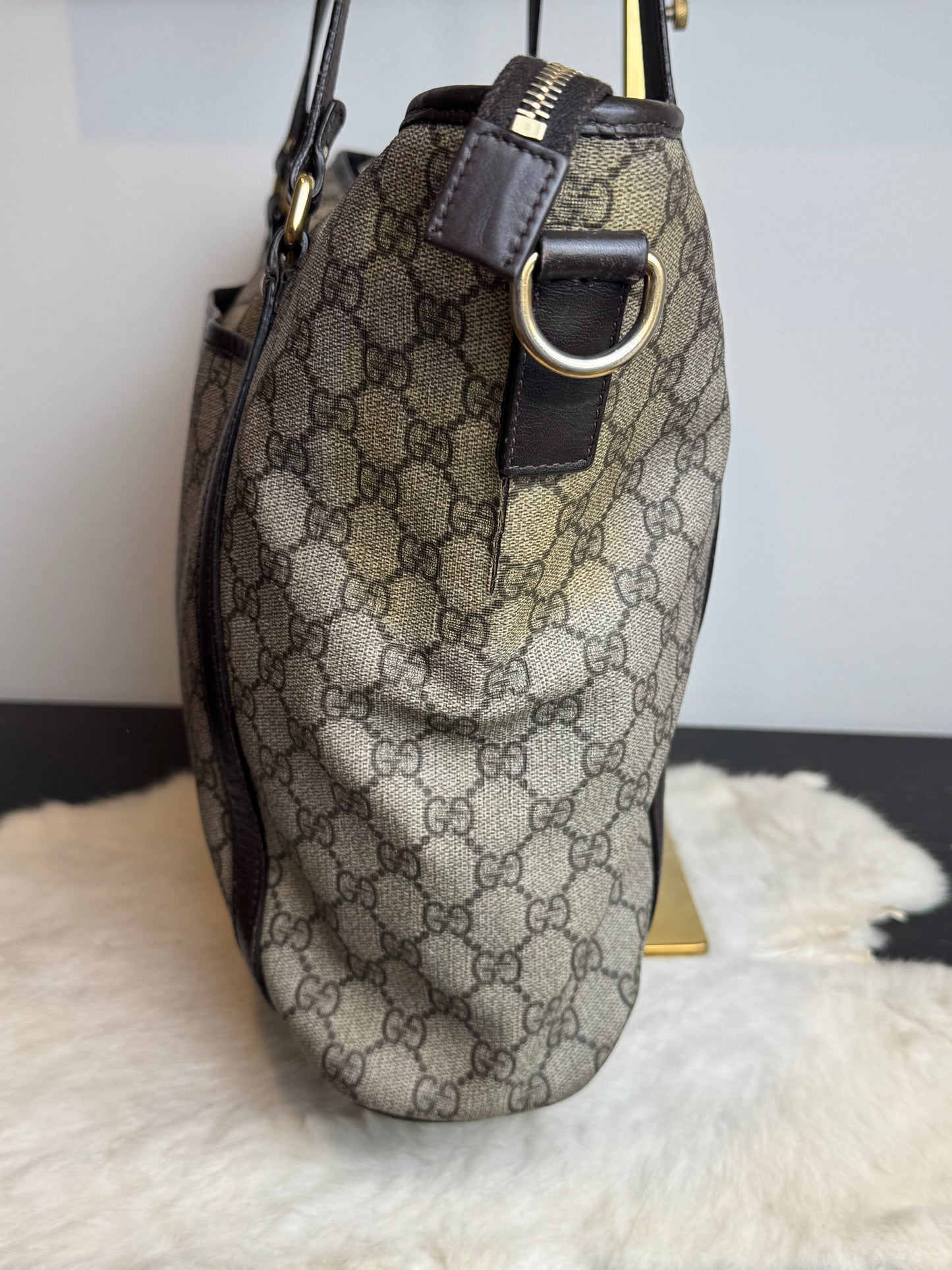 GUCCI Supreme Canvas Zip Top Dk Brown Tote