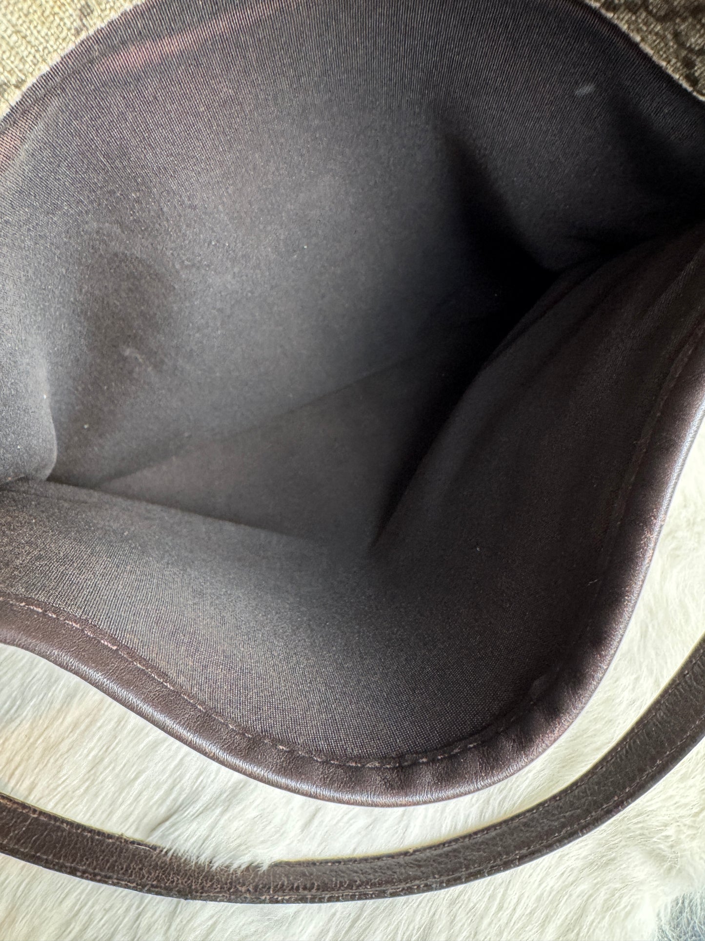 GUCCI Supreme Canvas Zip Top Dk Brown Tote