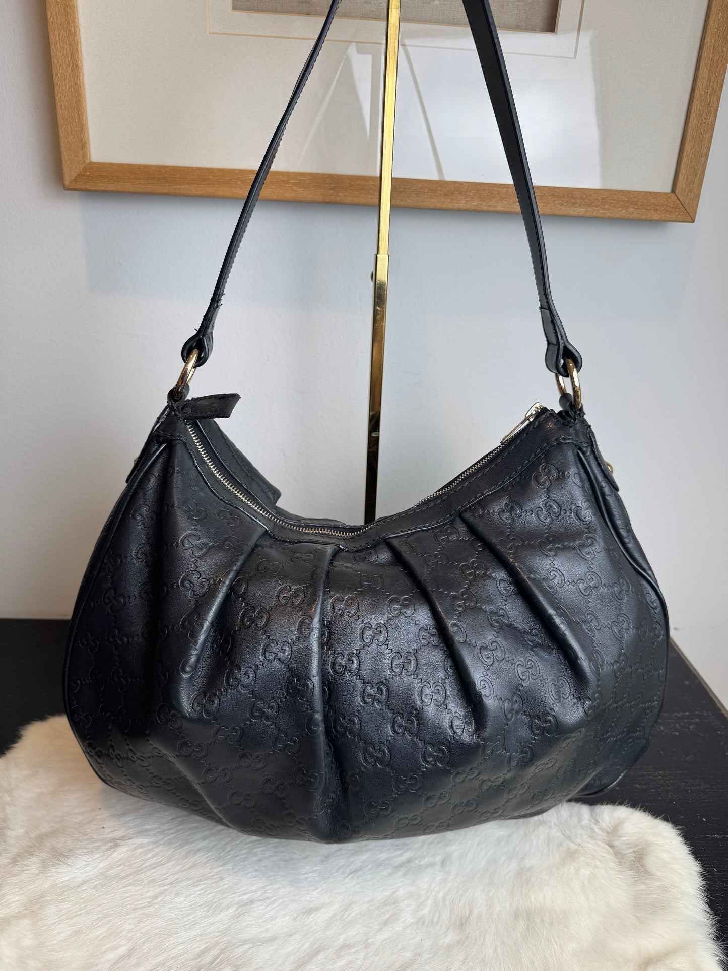 GUCCI Black Guccissima Leather Sukey Original Hobo Bag