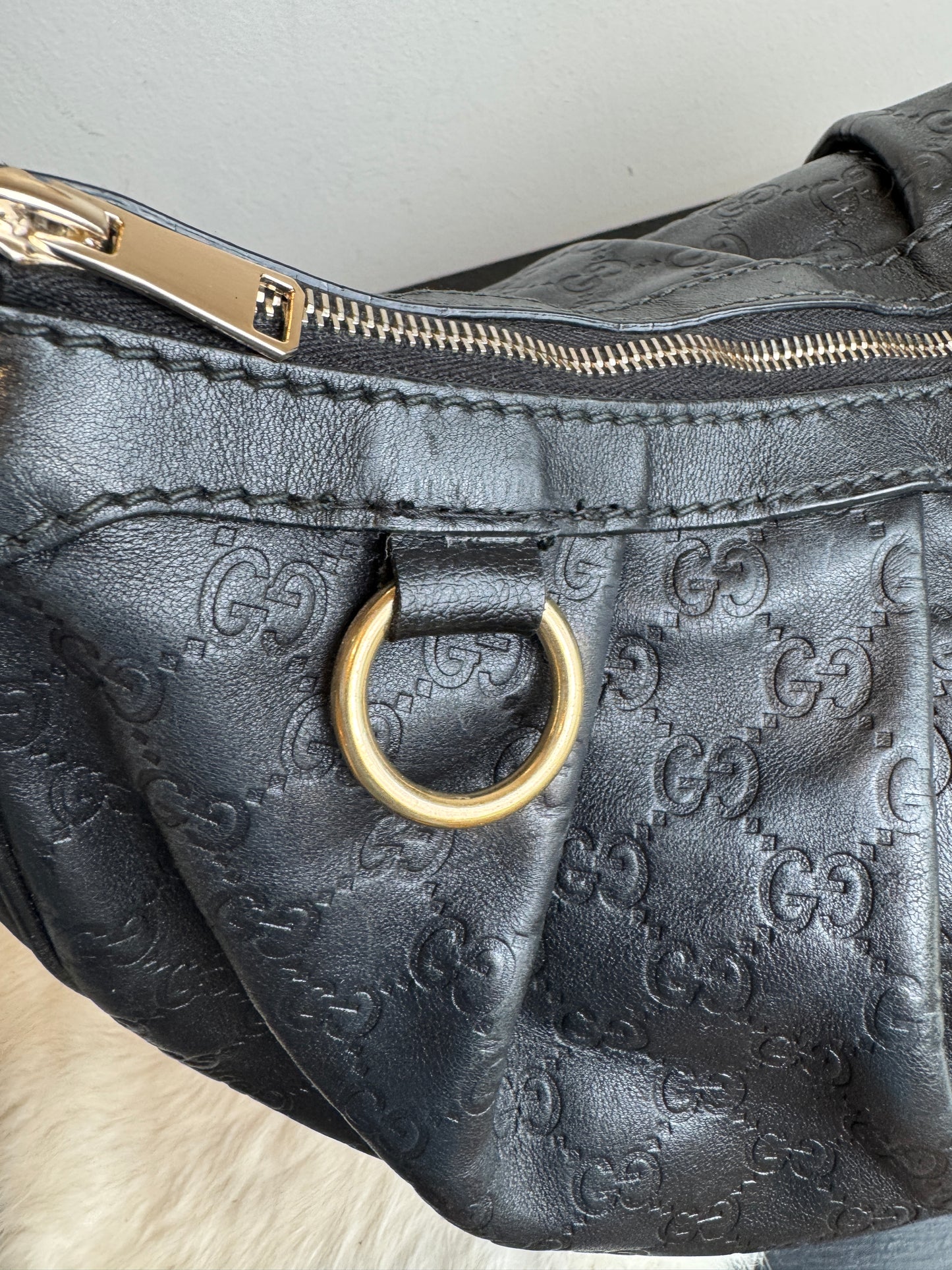GUCCI Black Guccissima Leather Sukey Original Hobo Bag
