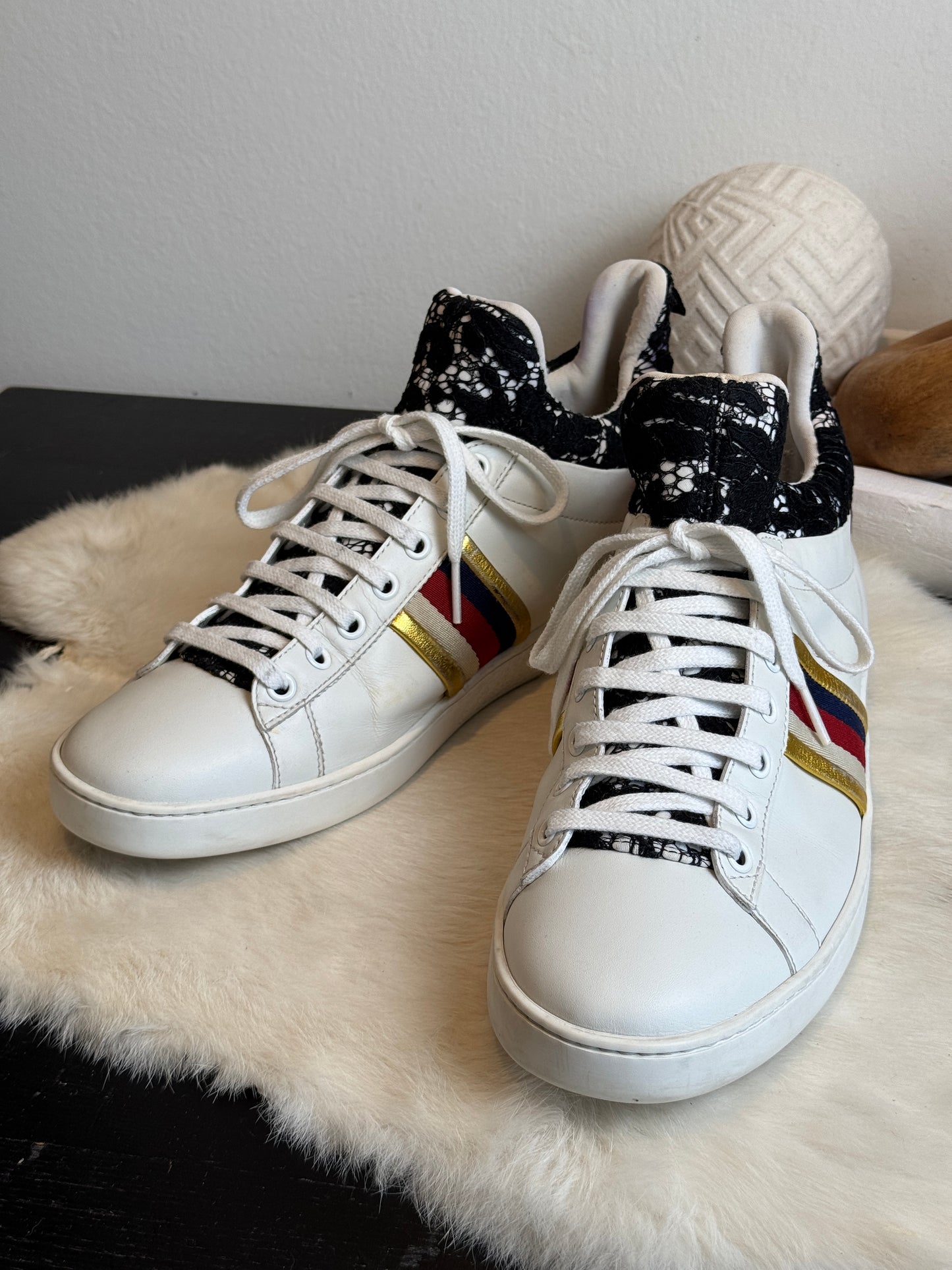 Gucci Ace Bees Lace High Top Sneakers Size 40EU