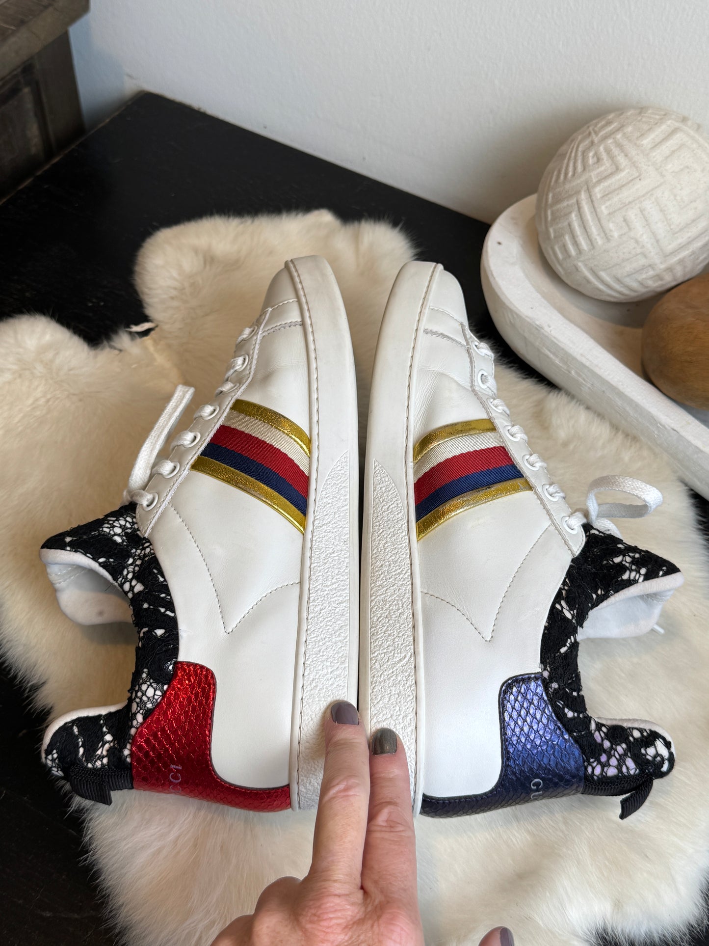 Gucci Ace Bees Lace High Top Sneakers Size 40EU