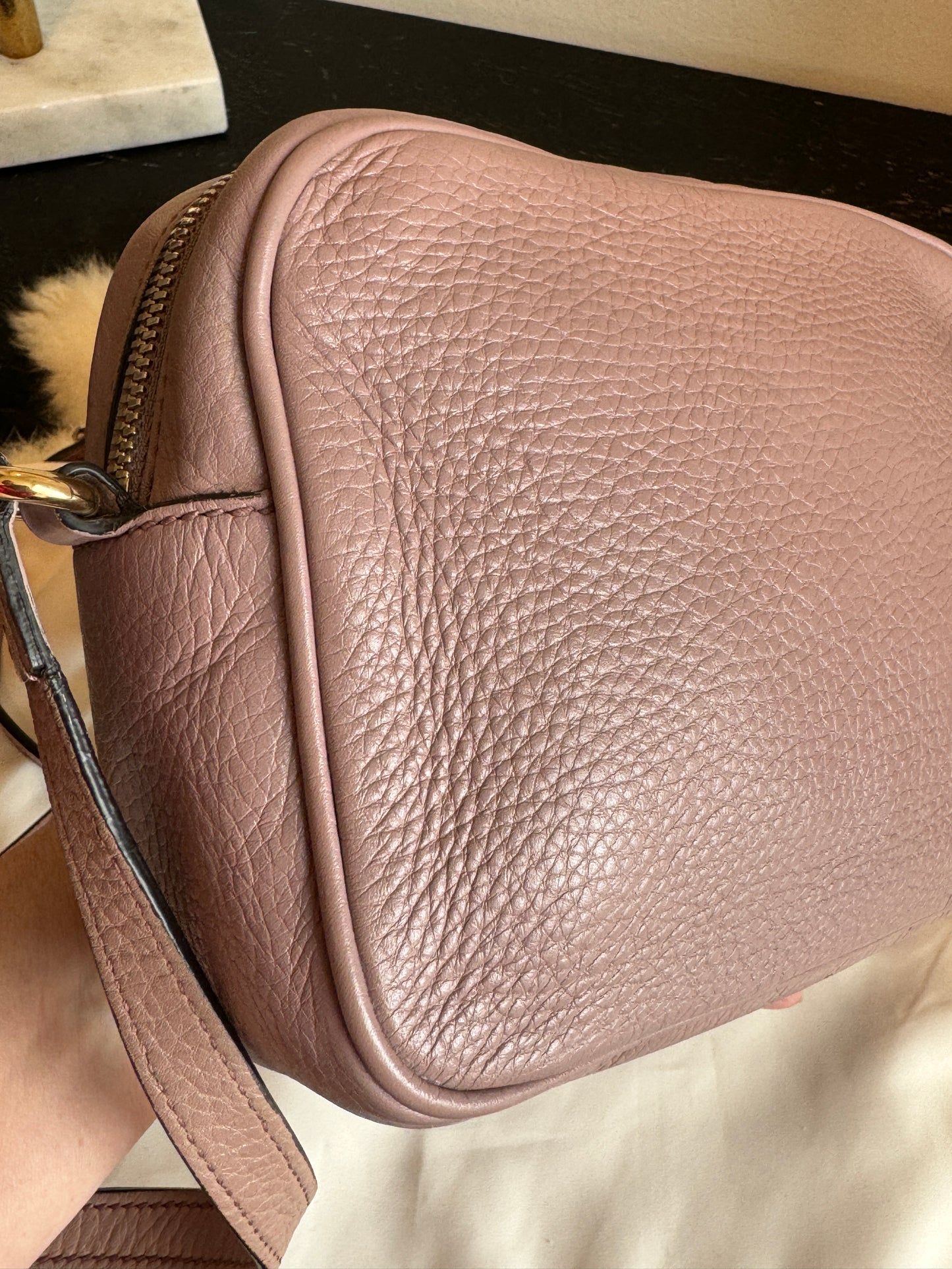 GUCCI Soho Disco Blush Pebbled Camera Bag