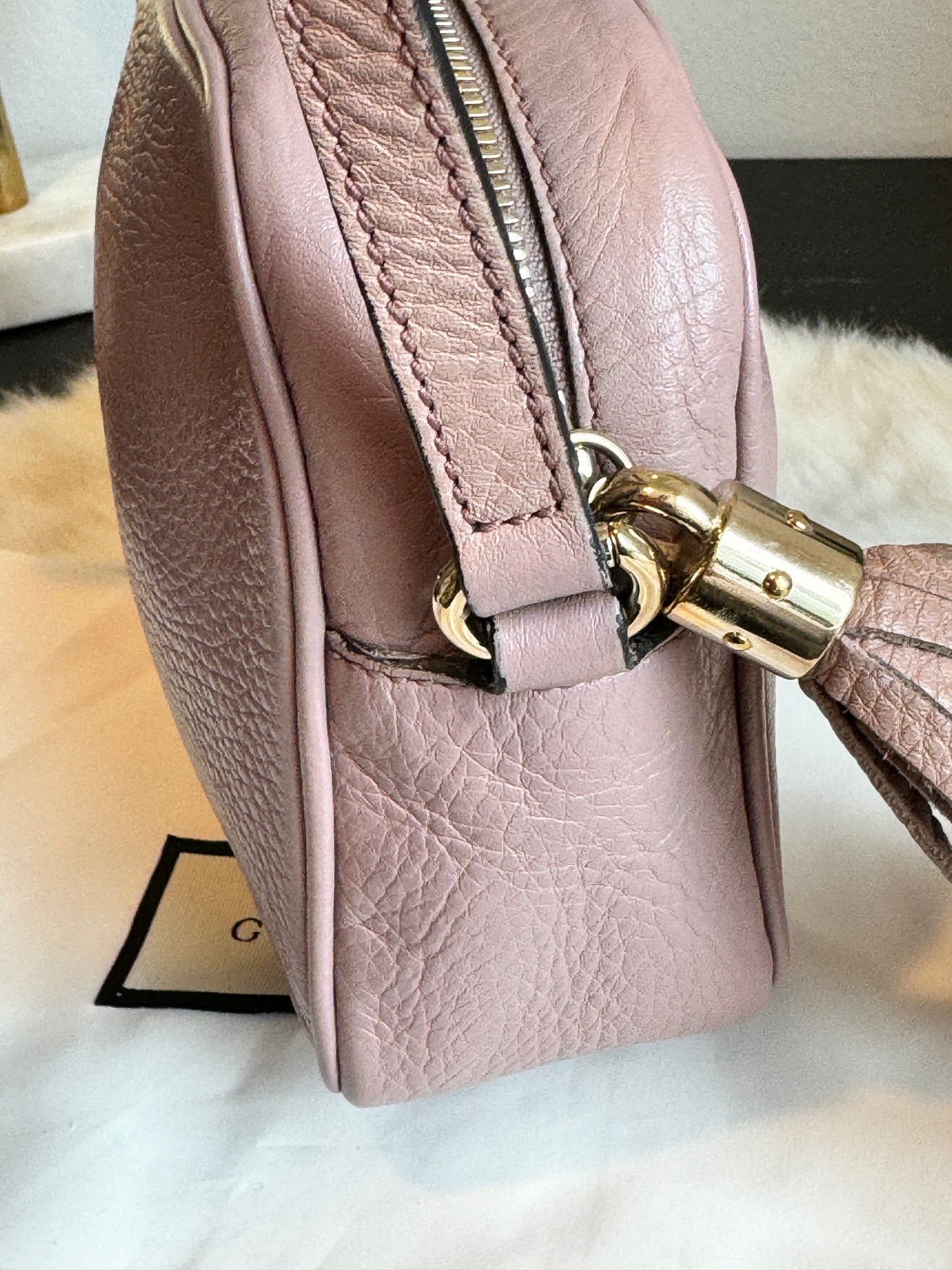 GUCCI Soho Disco Blush Pebbled Camera Bag