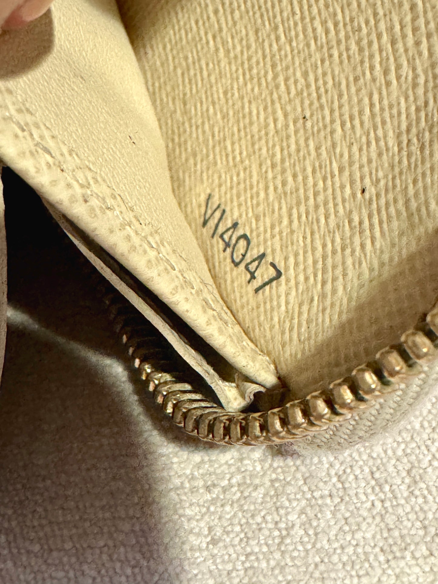 Louis Vuitton Zippy Long Wallet Damier Azur