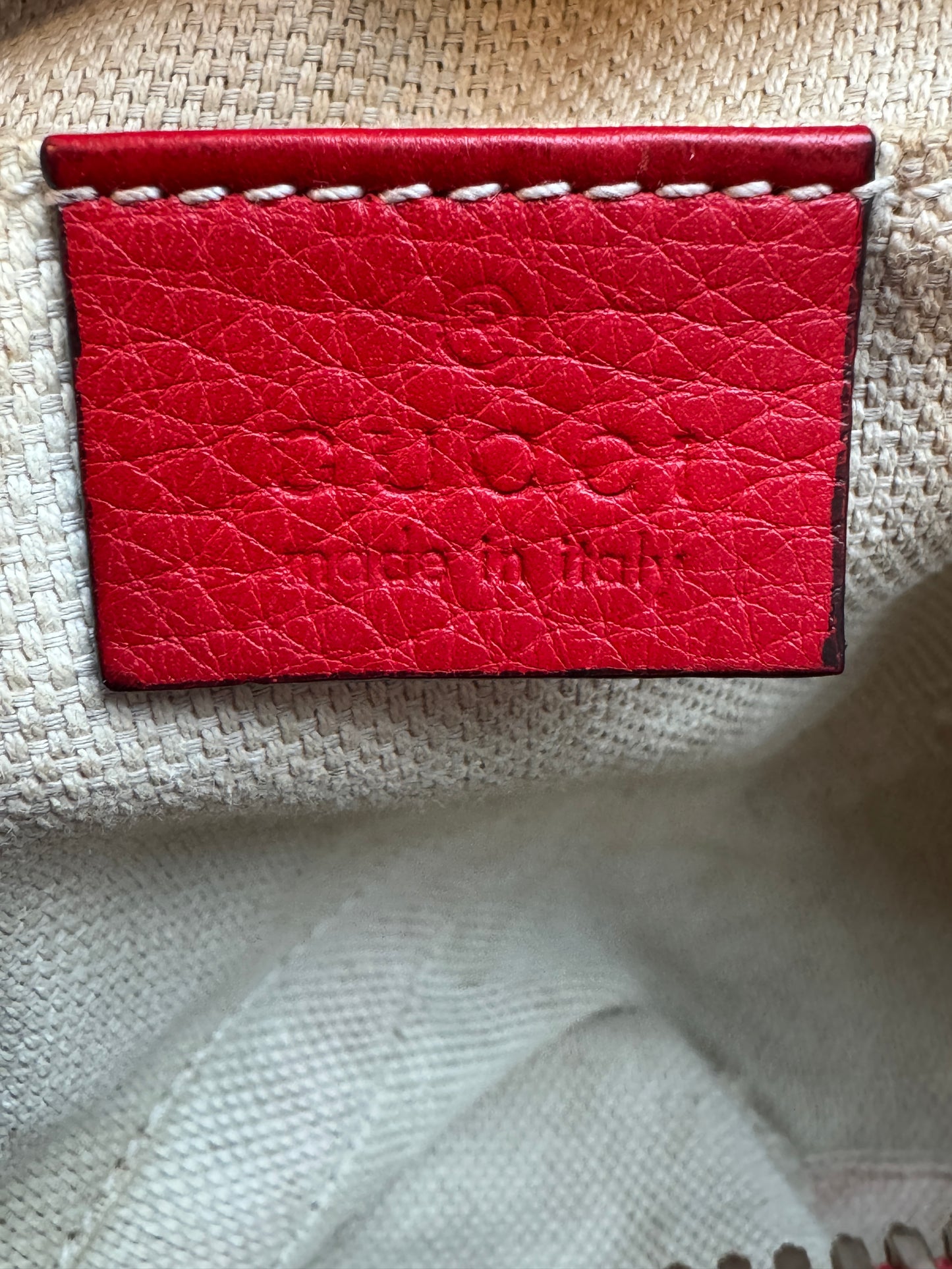 GUCCI Soho Disco Red Pebbled Camera Bag