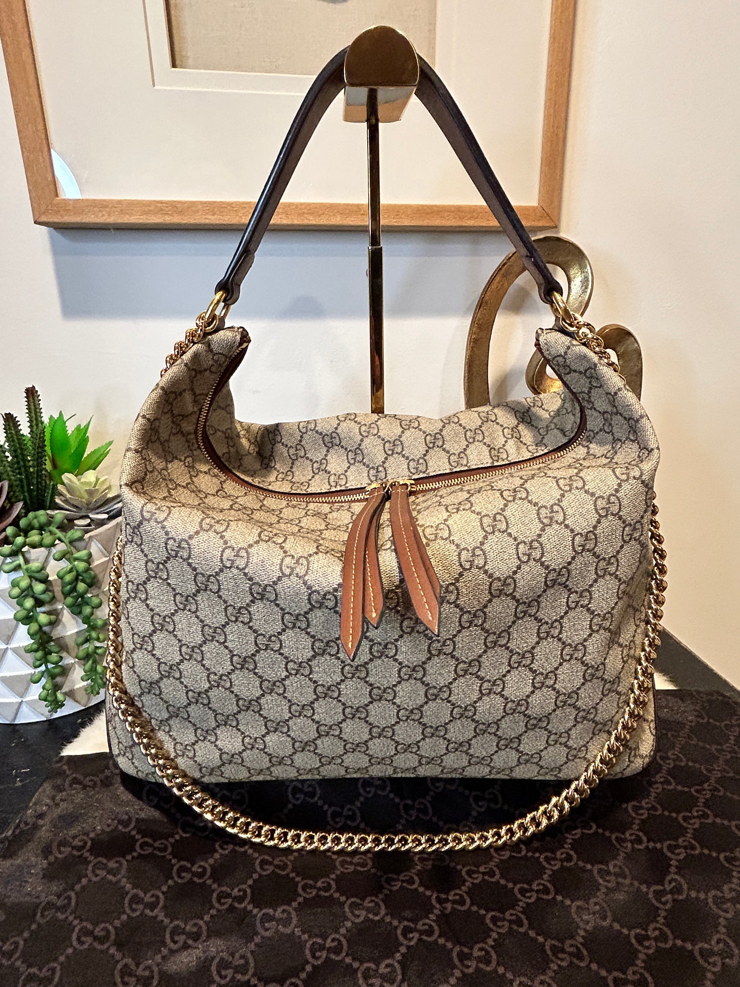 GUCCI GG Supreme Linea Chain Hobo Handbag