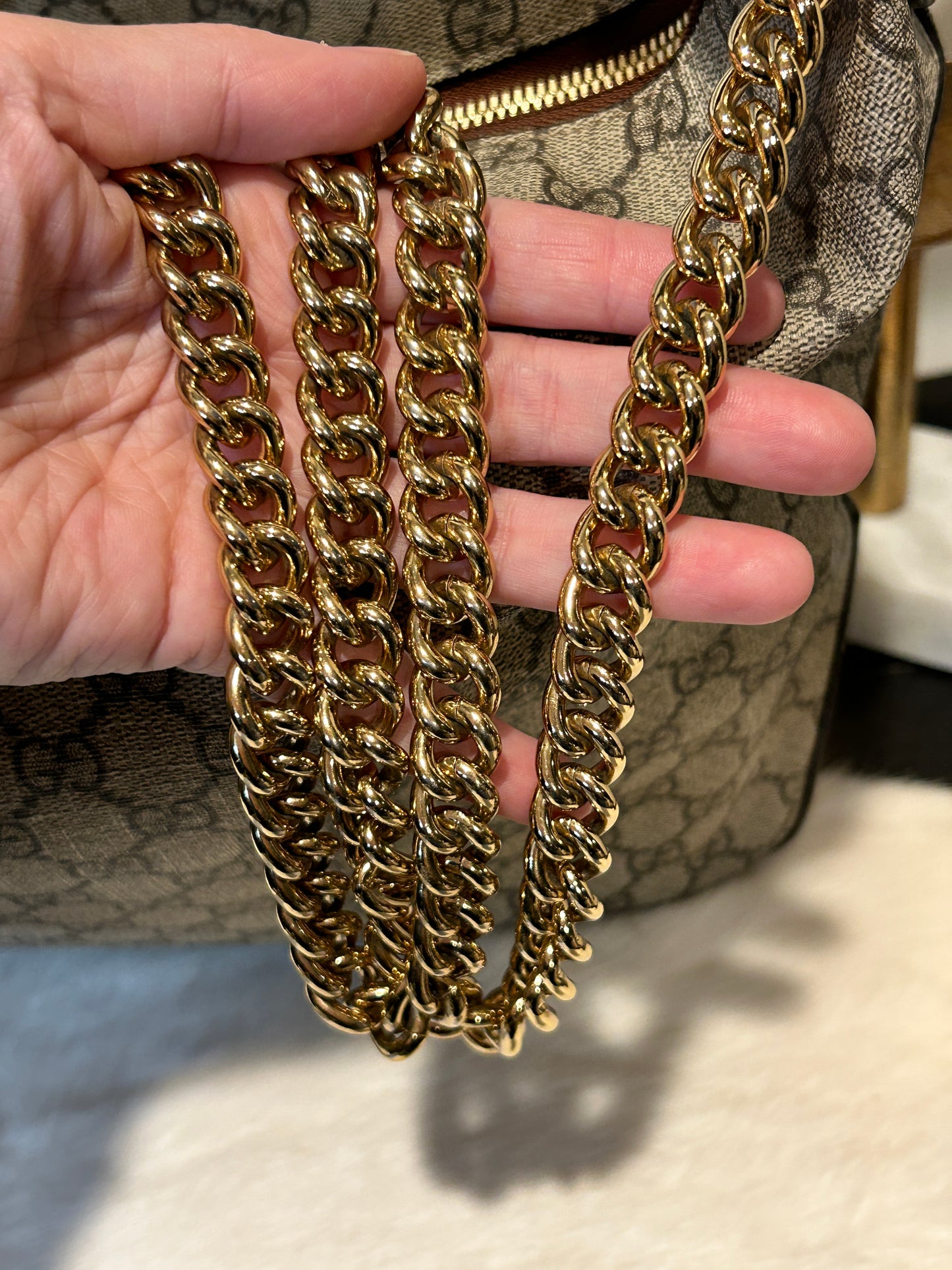 GUCCI GG Supreme Linea Chain Hobo Handbag