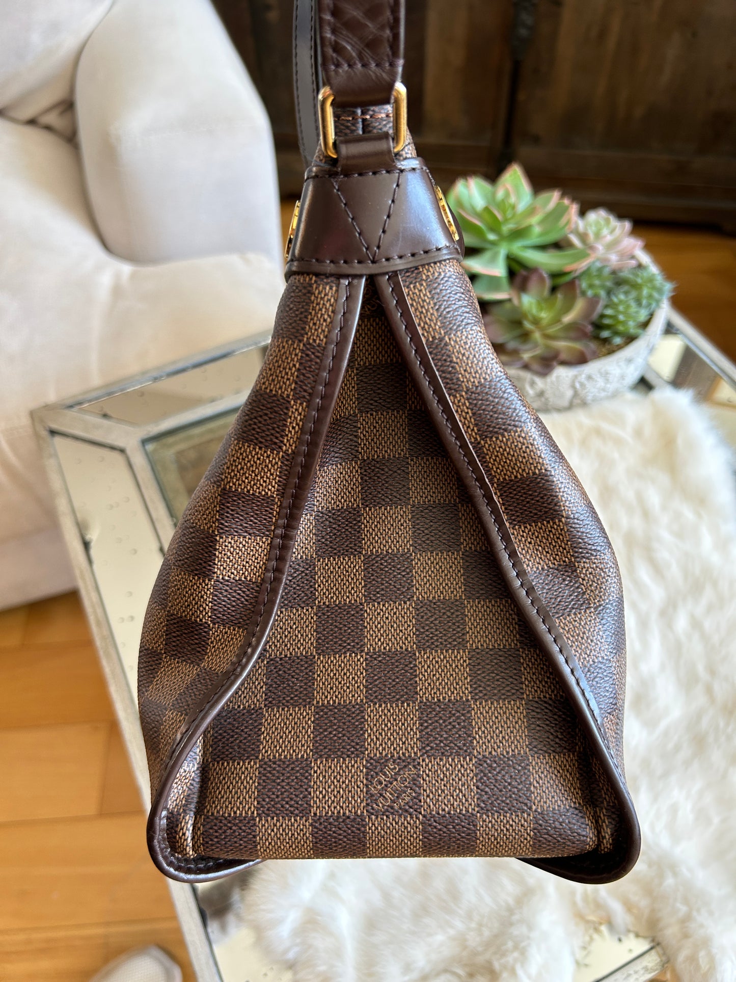 Only 540.00 usd for Louis Vuitton Bag, Damier Ebene Canvas Duomo Crossbody  Online at the Shop