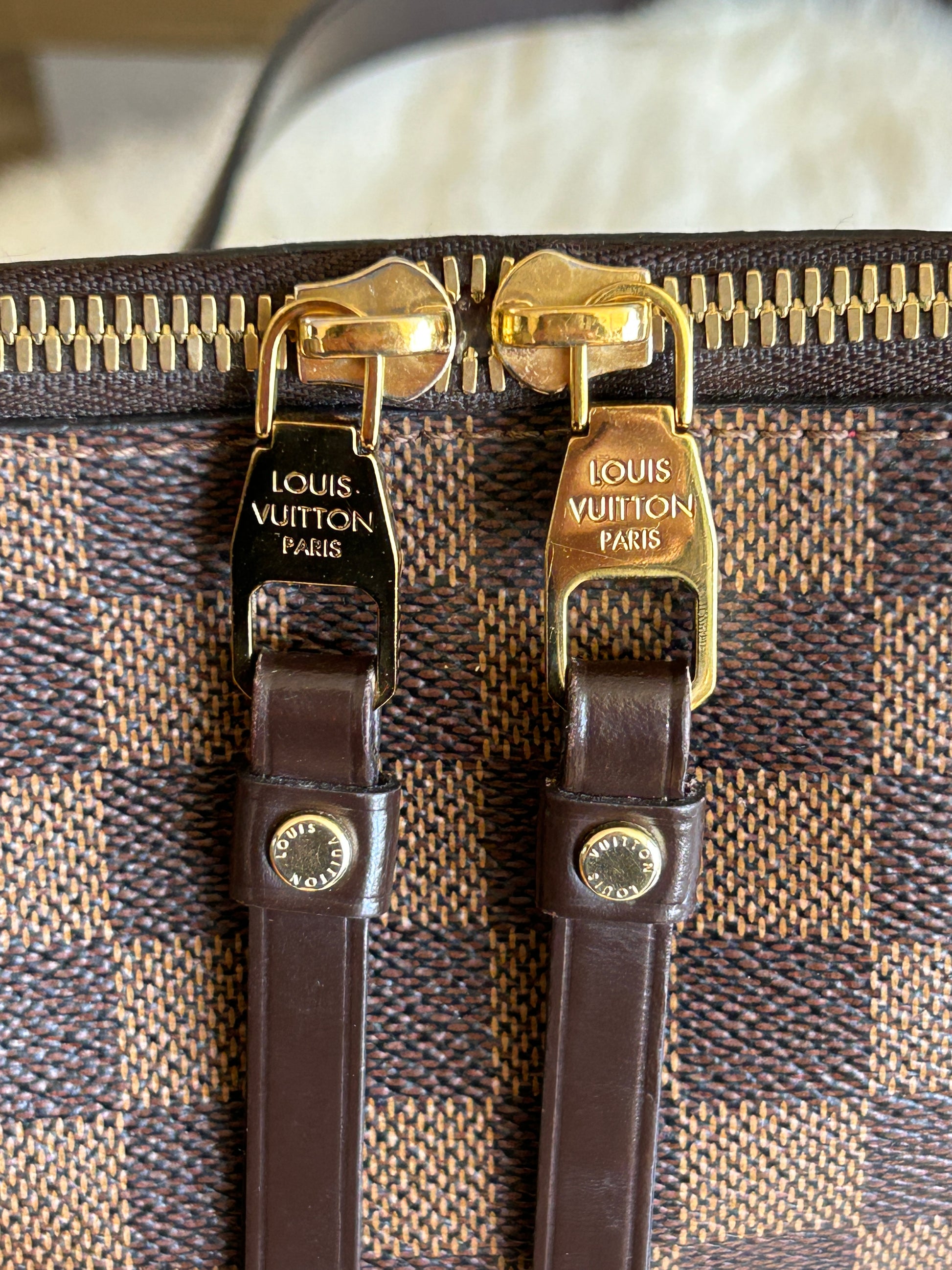 Louis Vuitton Duomo Messenger Bag Damier - ShopStyle