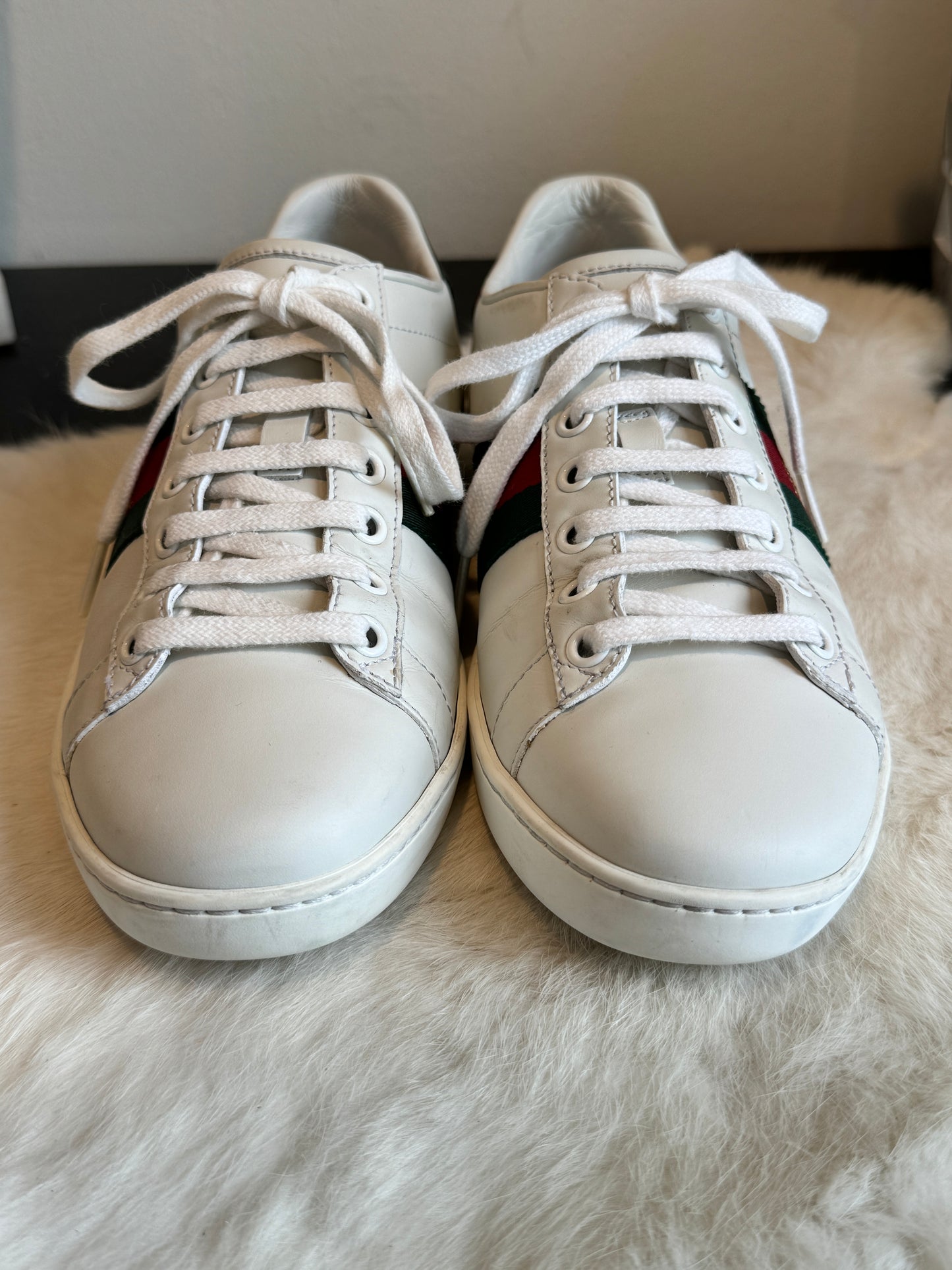 Gucci Ace Bees Sneakers Size 35EU