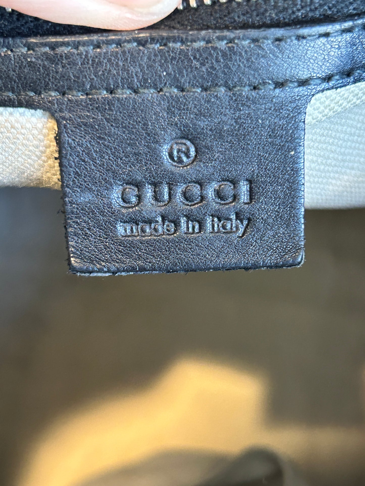 GUCCI Joy Boston Bag Microguccissima Medium Black