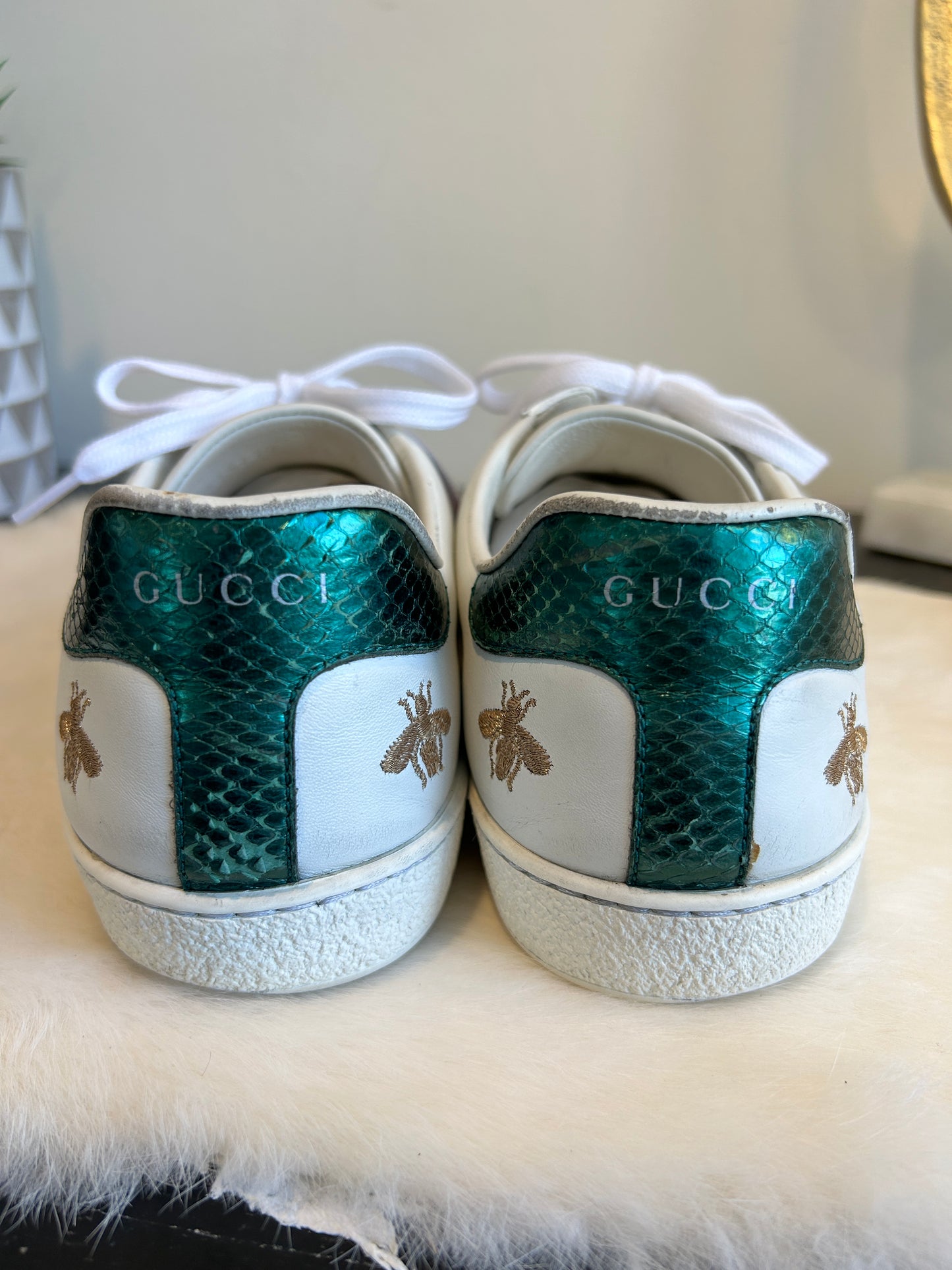 GUCCI Ace Gold Metallic Bee's Sneakers Mens 7.5EU (40.5EU Womens)