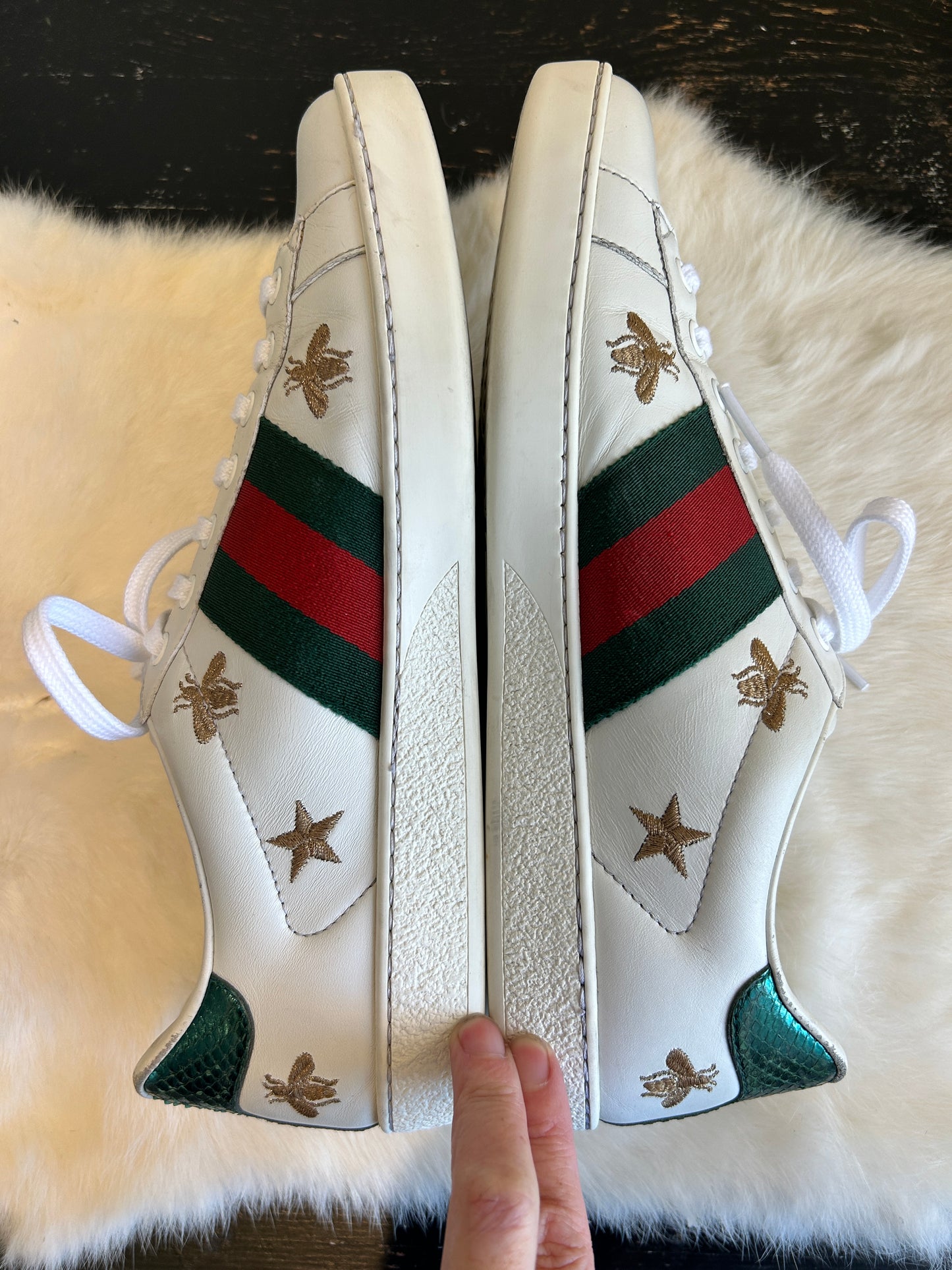 GUCCI Ace Gold Metallic Bee's Sneakers Mens 7.5EU (40.5EU Womens)