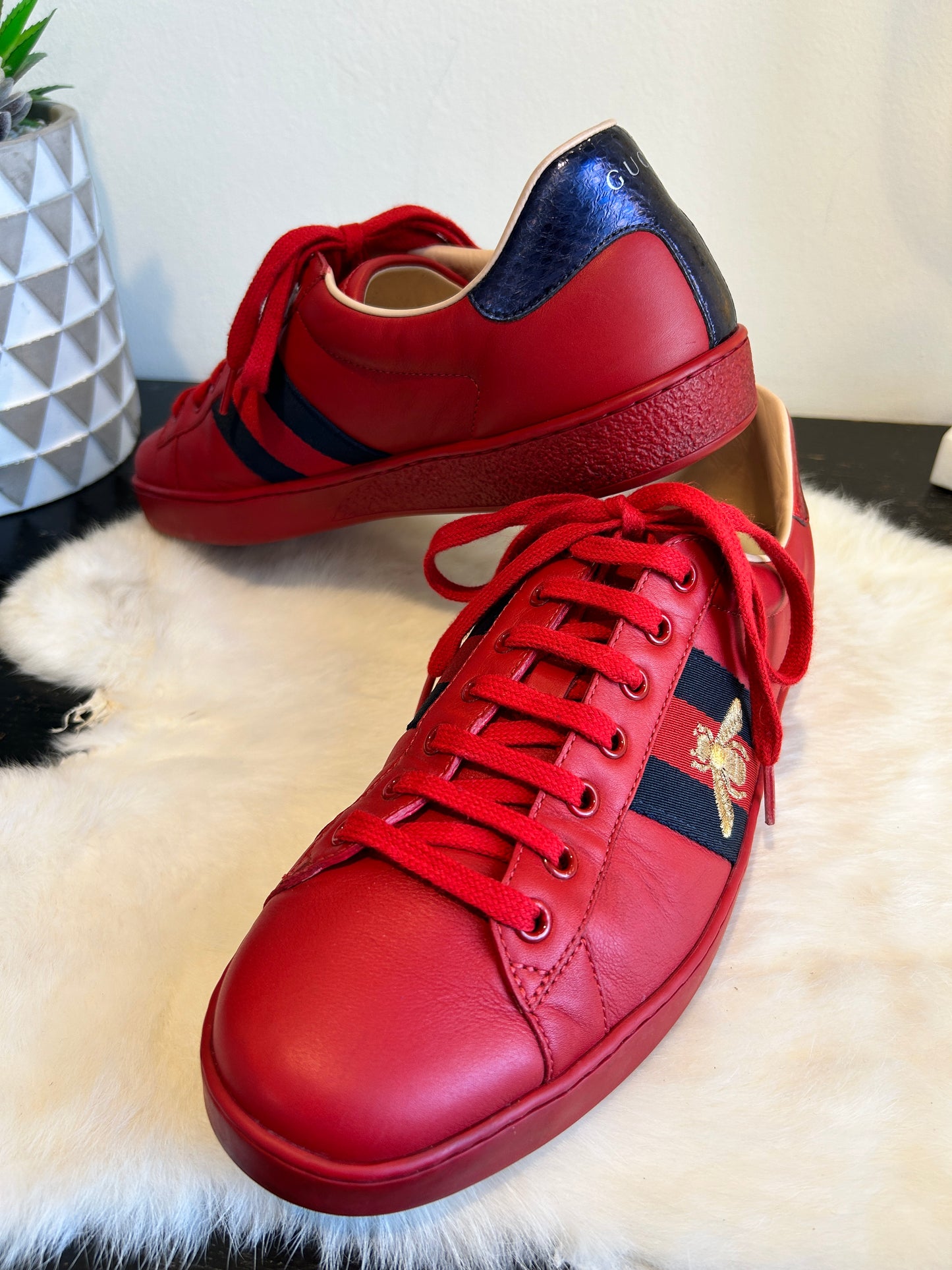 GUCCI Ace Metallic Bees RED Sneakers Mens 9.5EU (42.5EU)