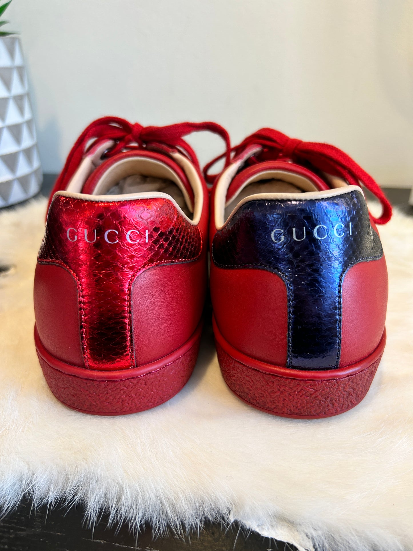 GUCCI Ace Metallic Bees RED Sneakers Mens 9.5EU (42.5EU)