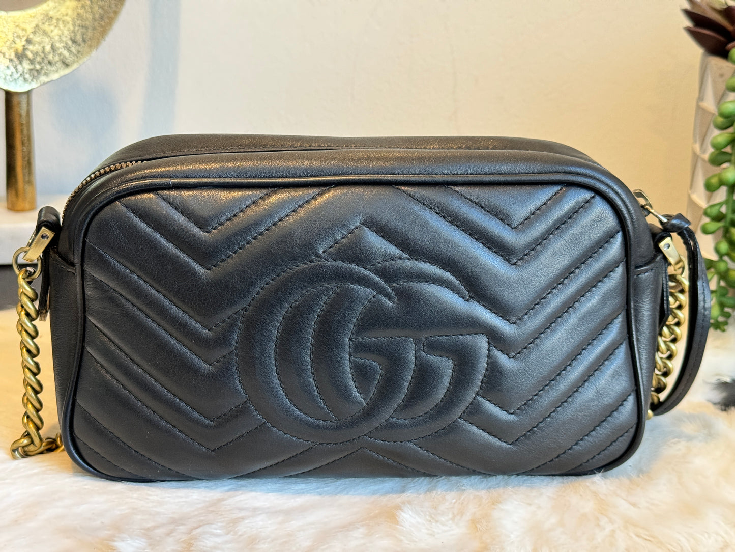 GUCCI Black Leather GG Marmont Small Camera Bag