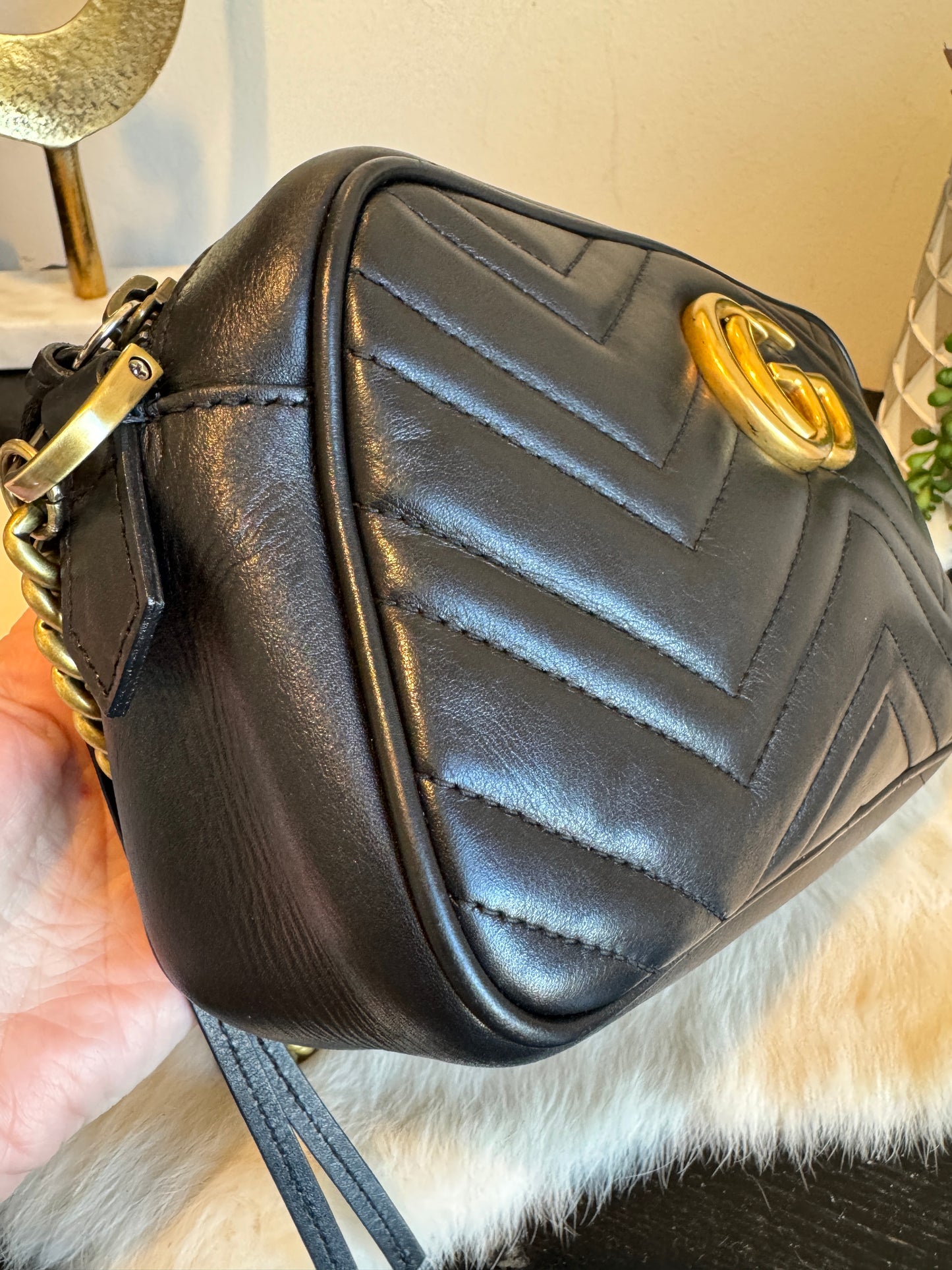 GUCCI Black Leather GG Marmont Small Camera Bag