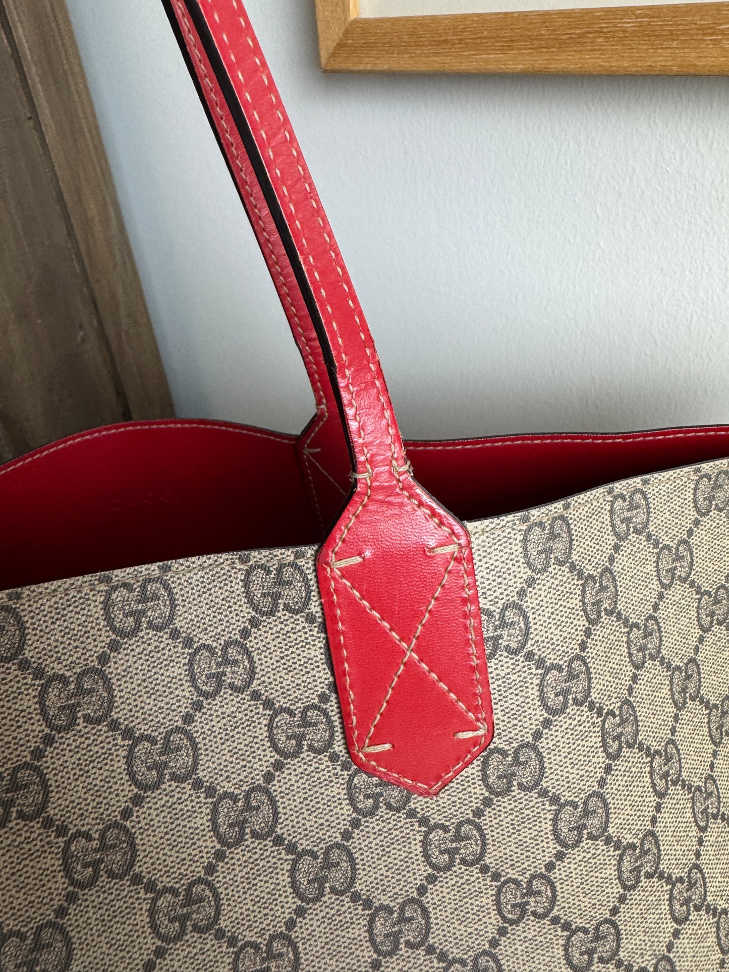 GUCCI Turnaround Supreme Canvas Reversible Tote Large Red