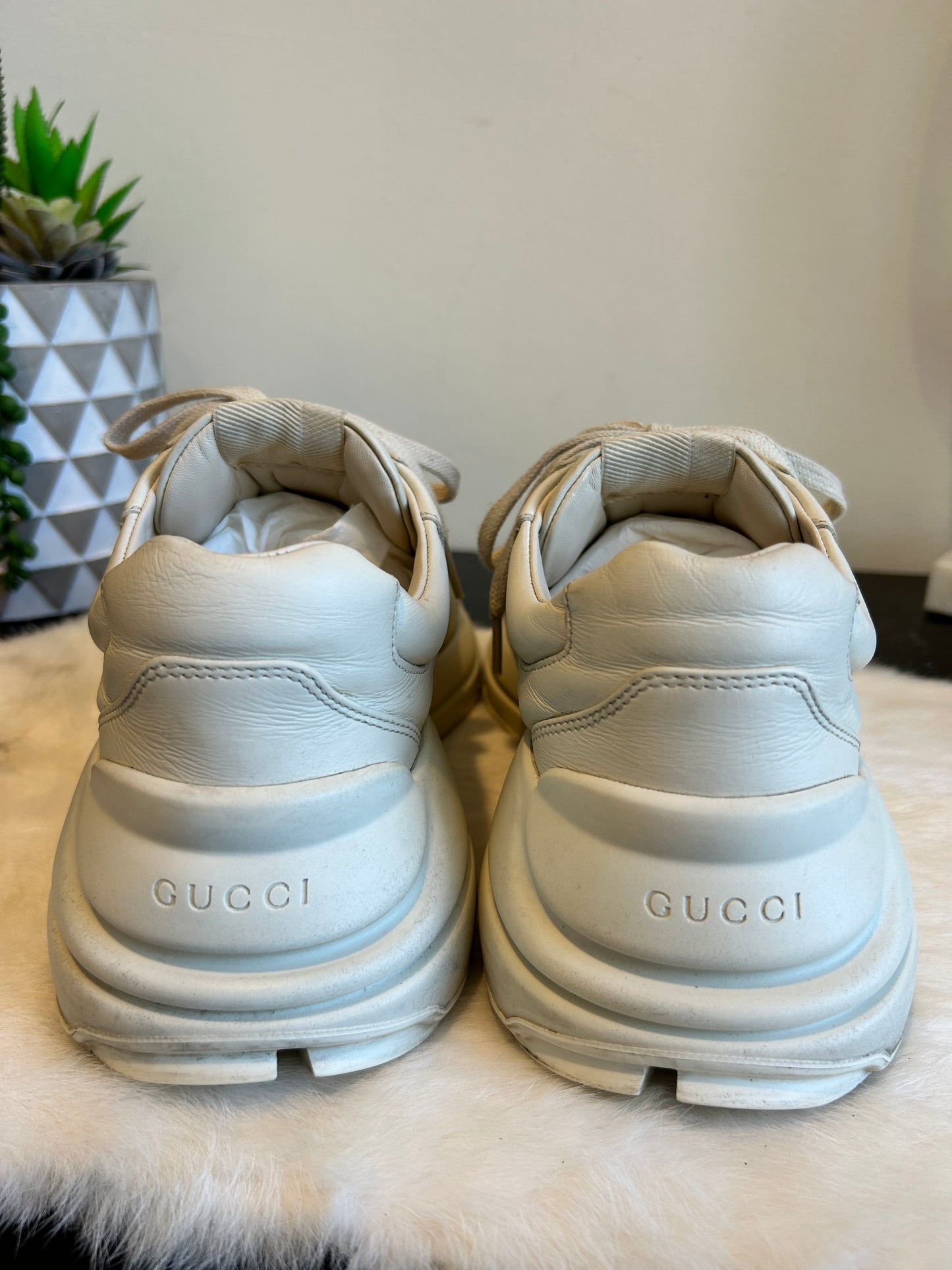 GUCCI Rhyton Ivory Sneakers Mens 6EU (Women's 39)