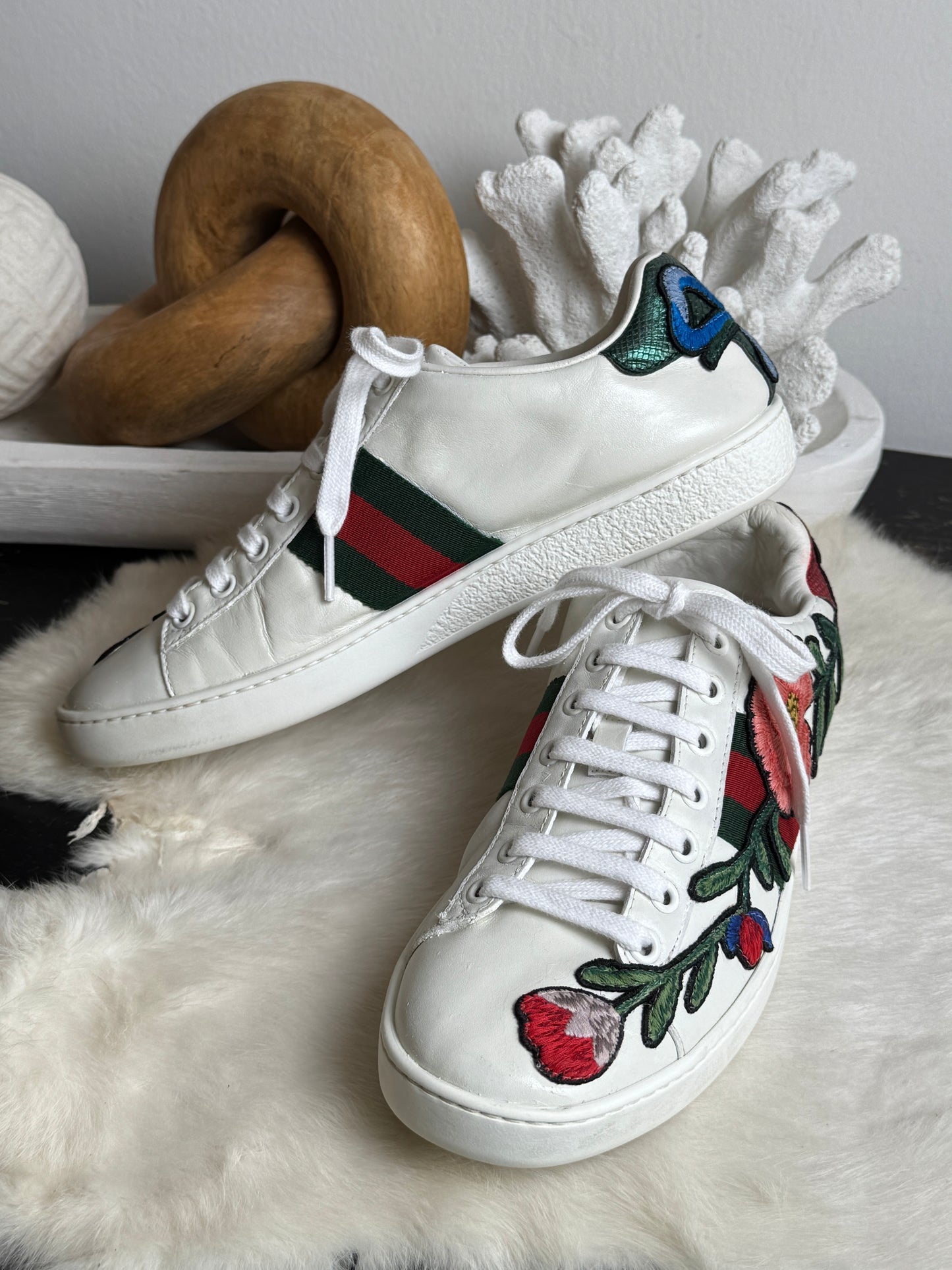 GUCCI Ace Flowers Sneakers 36.5EU