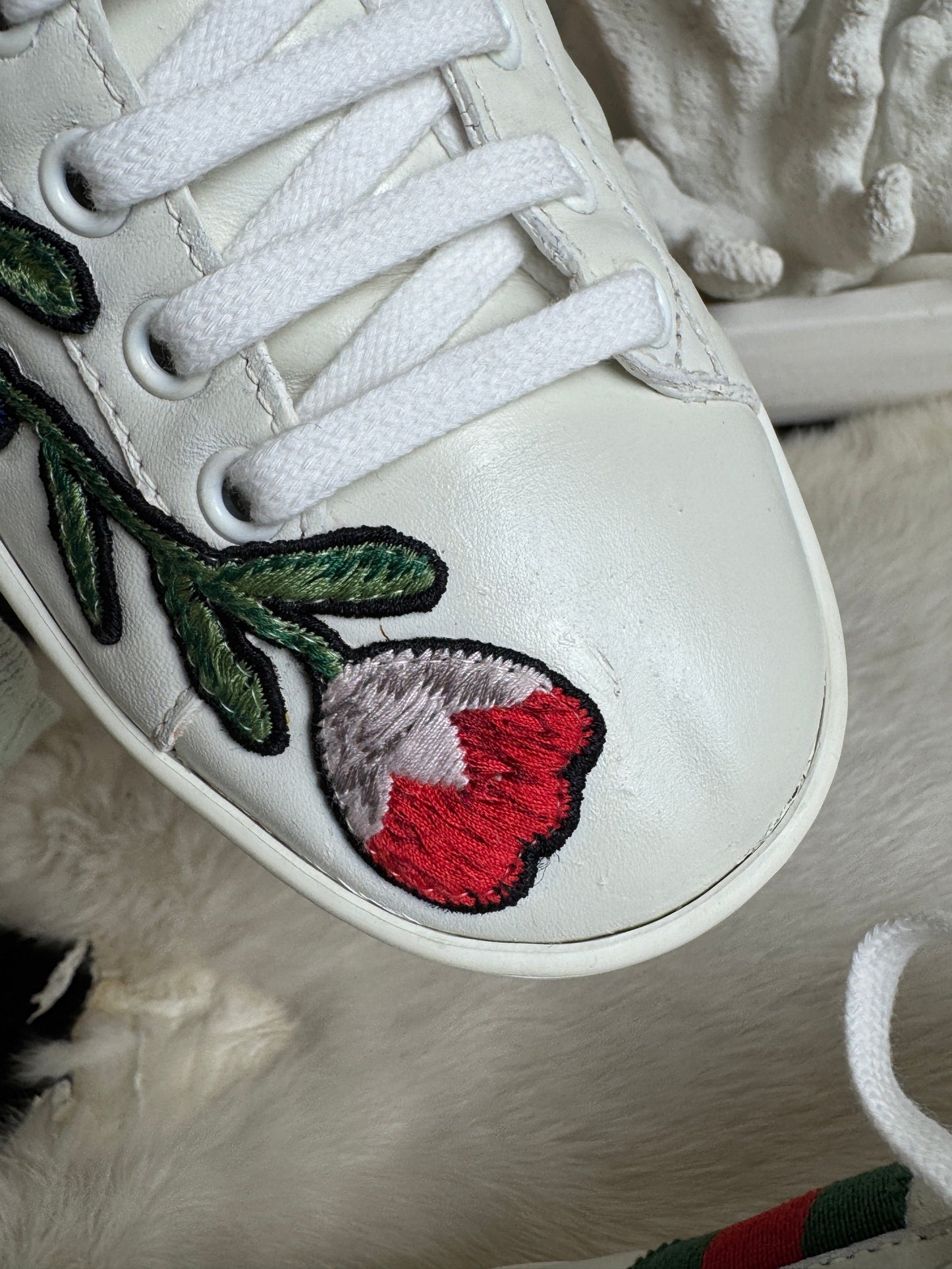 GUCCI Ace Flowers Sneakers 36.5EU