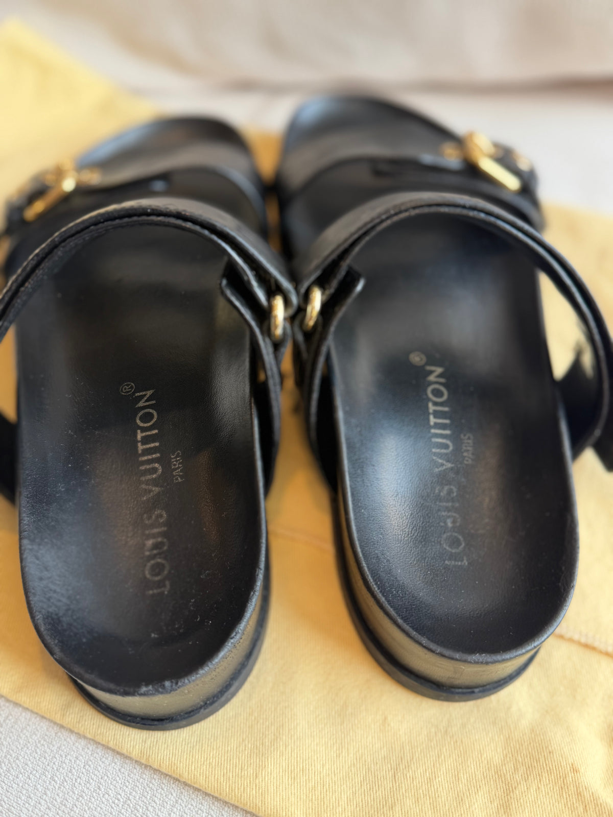Louis Vuitton Bom Dia Flat Mule Black Empreinte 39.5