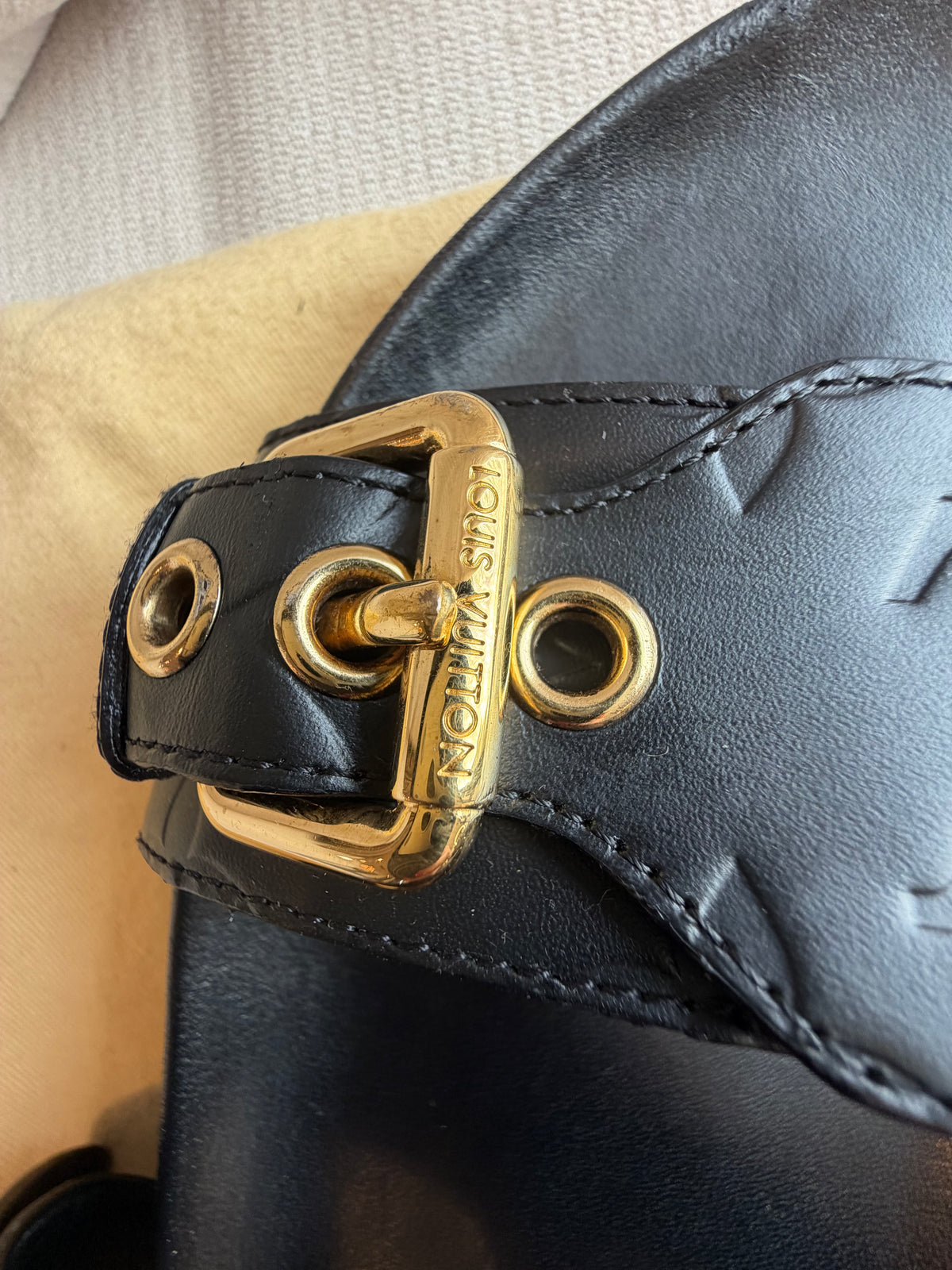 Louis Vuitton Bom Dia Flat Mule Black Empreinte 39.5