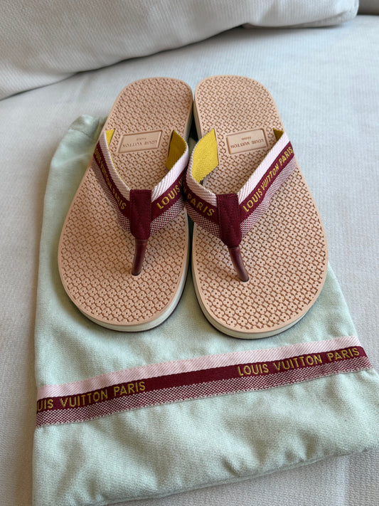 Louis Vuitton Rubber Logo Strap Thong Flip-Flop Sandals 36
