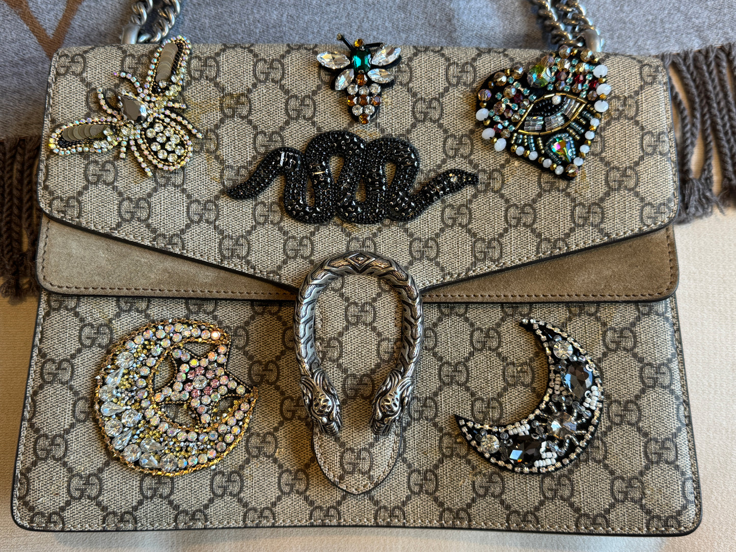 GUCCI GG Supreme Canvas Medium Dionysus