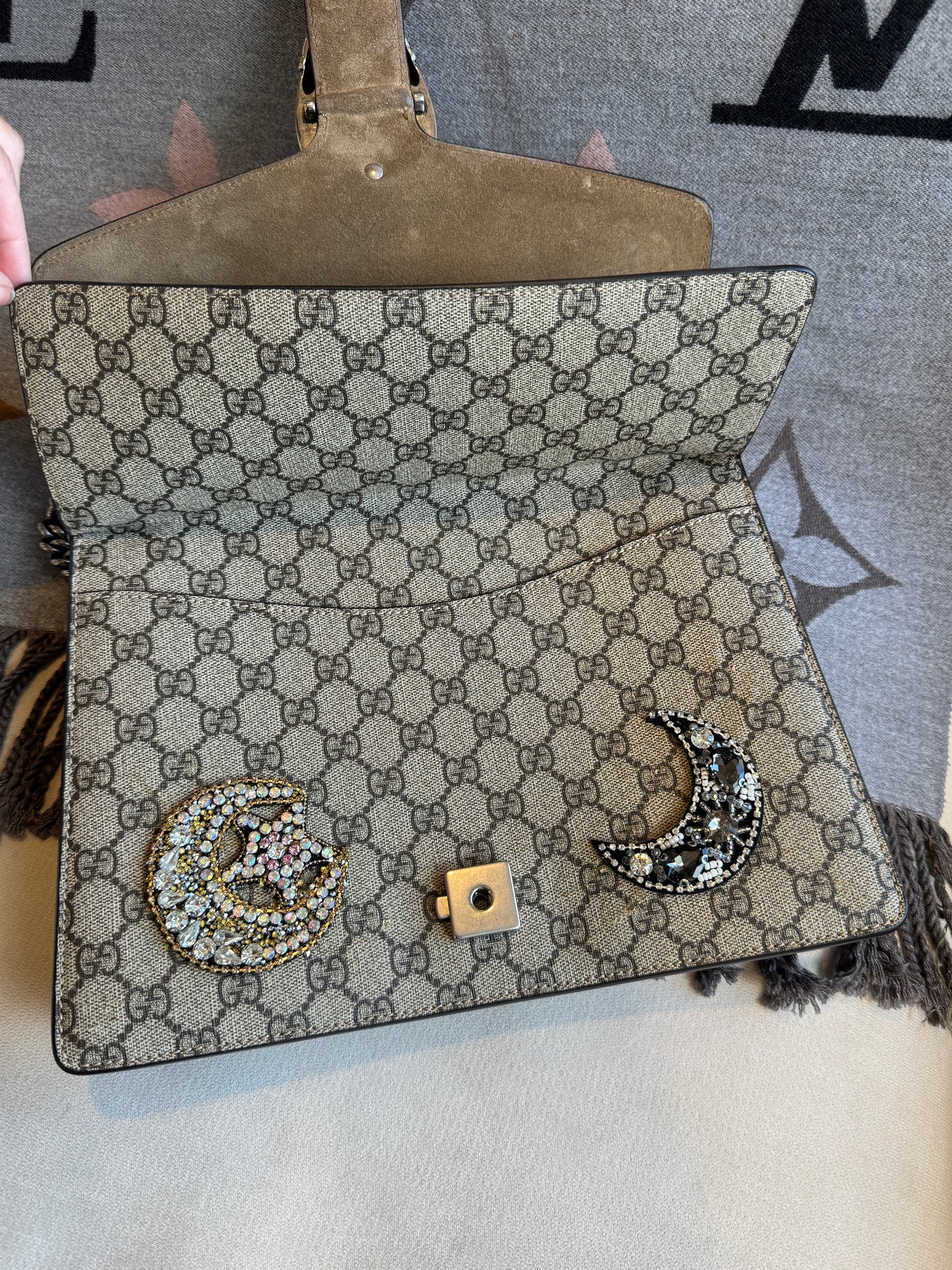 GUCCI GG Supreme Canvas Medium Dionysus