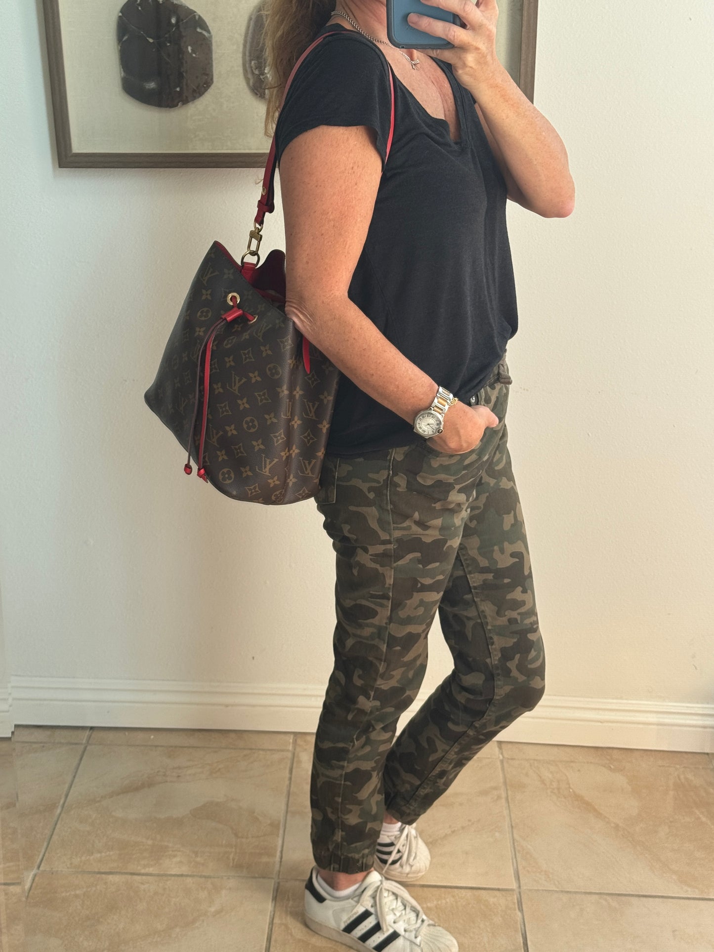 Louis Vuitton Monogram Neonoe MM Red 2-Way Handbag