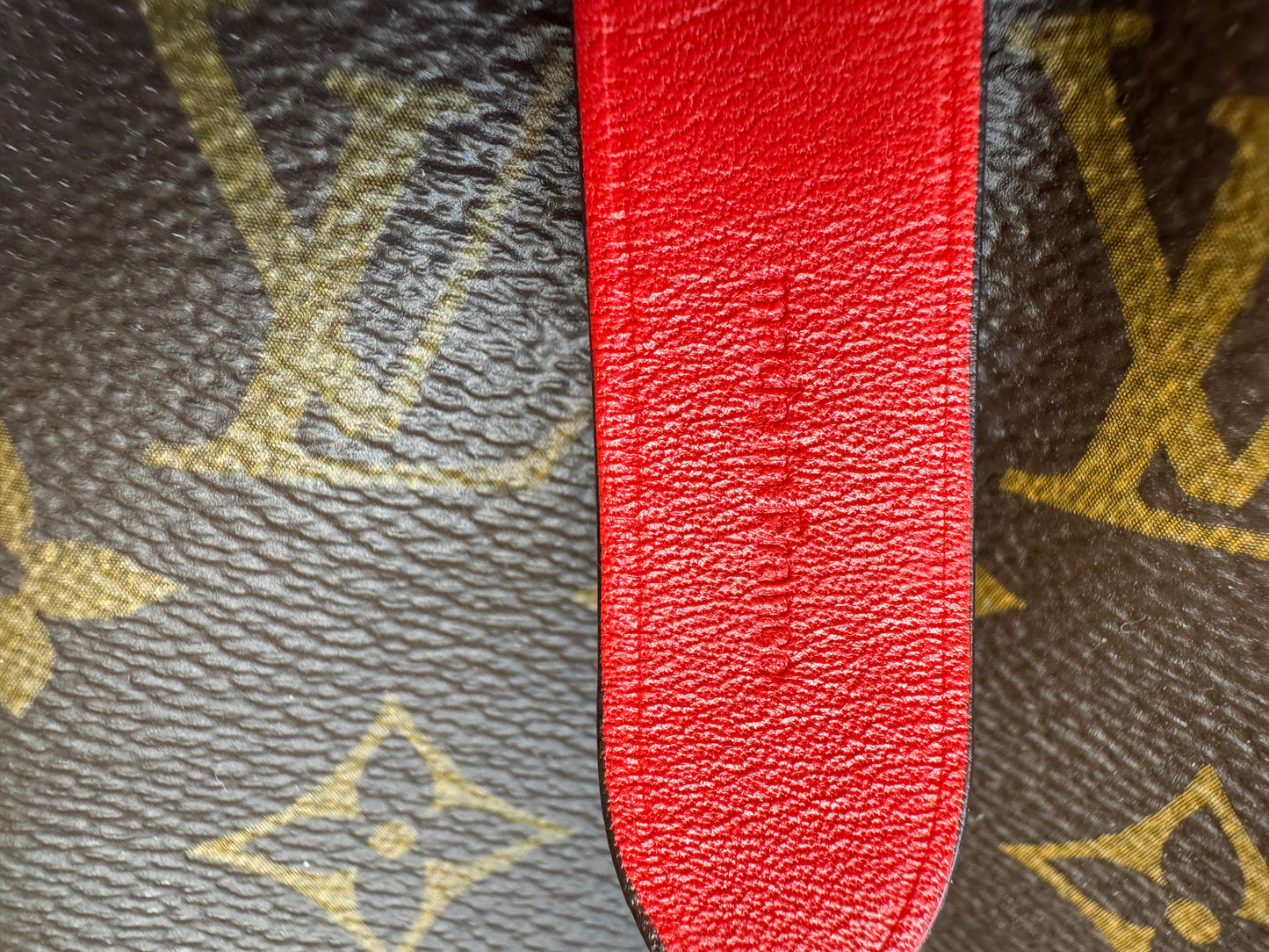 Louis Vuitton Monogram Neonoe MM Red 2-Way Handbag