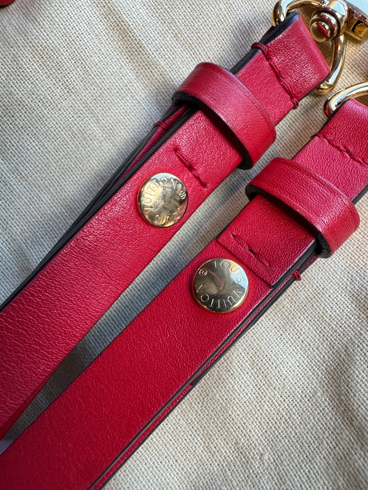 Louis Vuitton Monogram Neonoe MM Red 2-Way Handbag