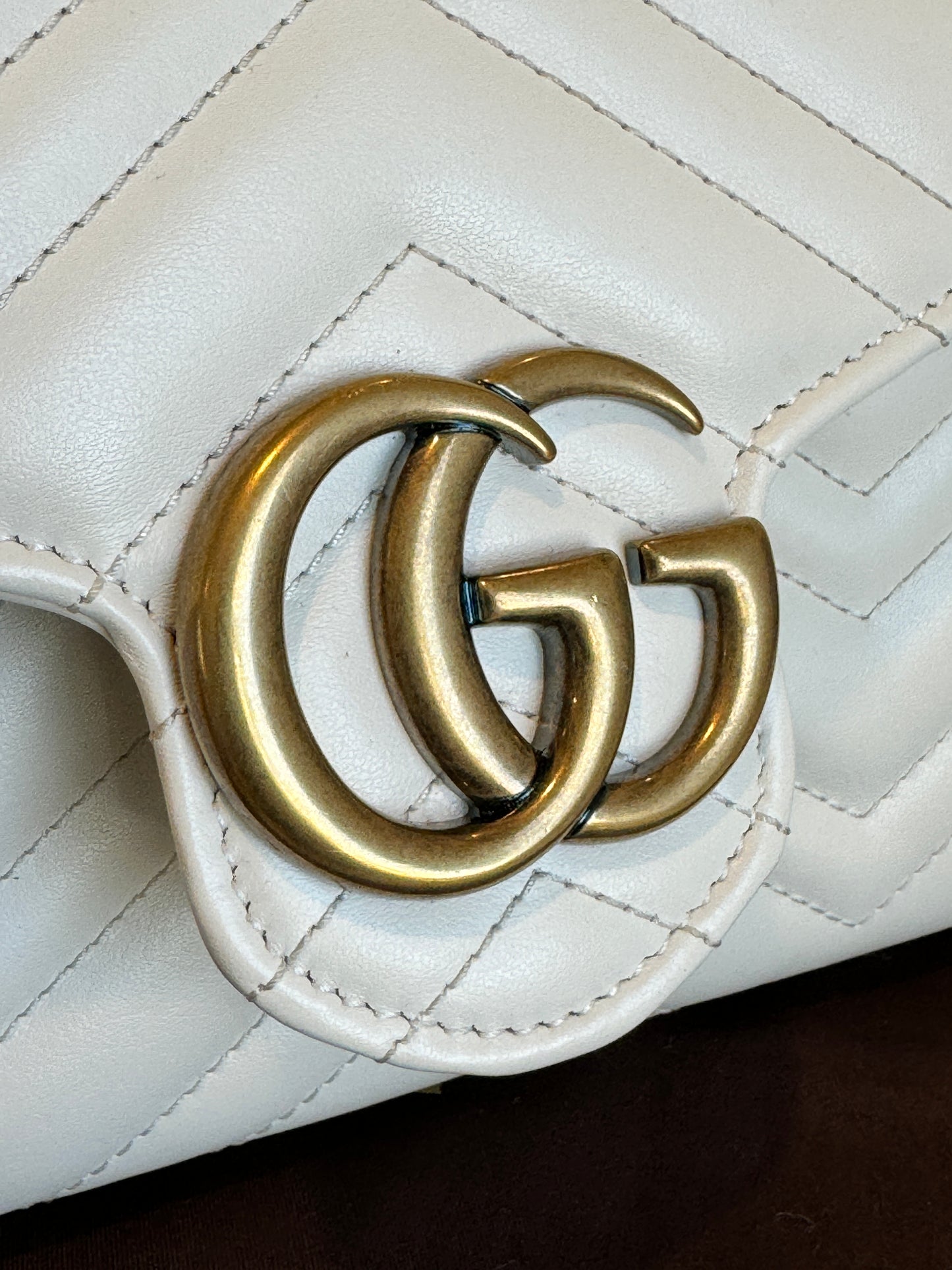 GUCCI Ivory Leather GG Marmont Mini WOC