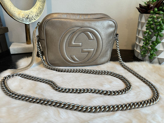 Gucci Metallic Pewter Leather Soho Disco Bag