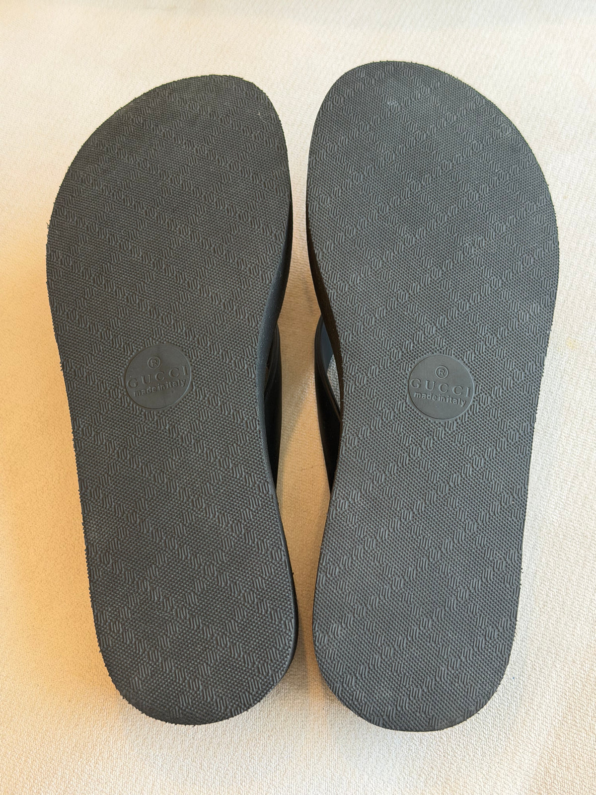 Gucci GG Marmont Black Rubber Platform Thong Sandals Size 37