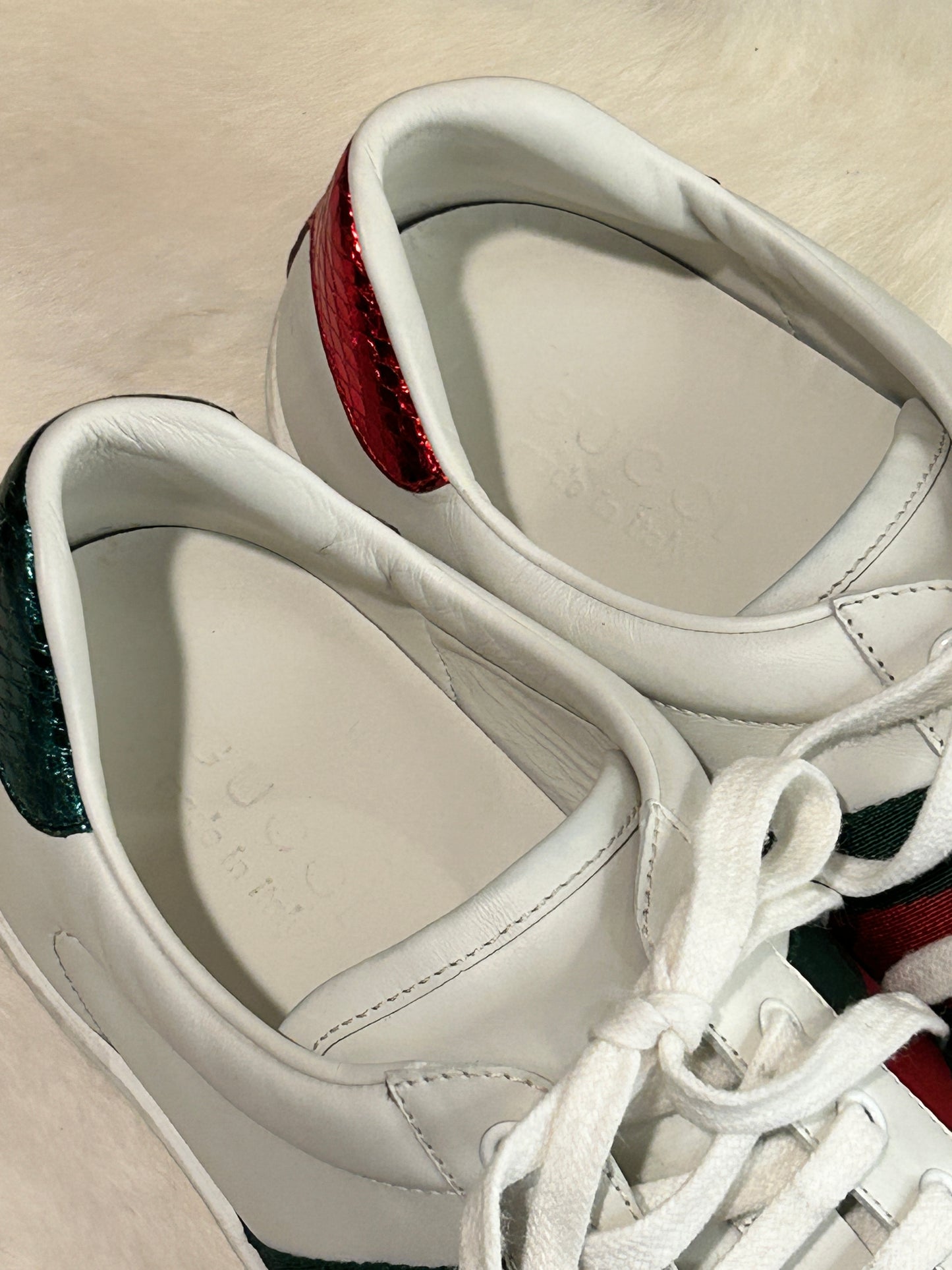 GUCCI Ace Bees Web Sneakers Mens 7EU (40EU)