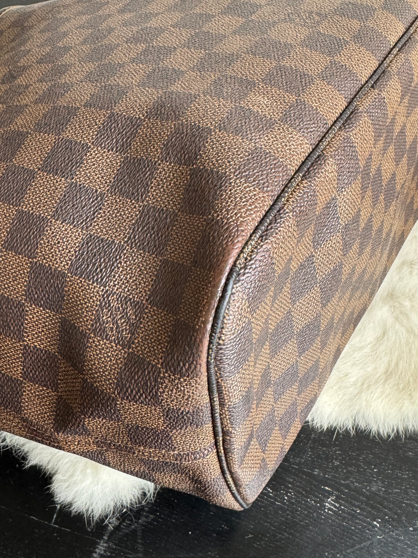 Louis Vuitton Neverfull MM Damier Ebene Cherry