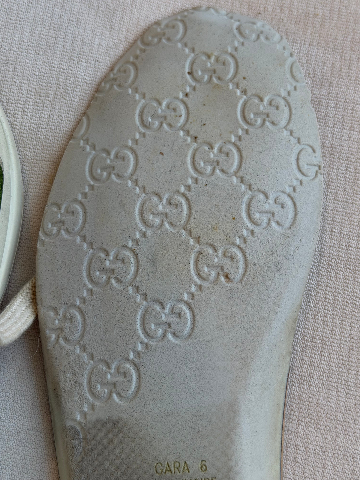 GUCCI Rhyton Ivory Sneakers Men's 6.5EU (Women's 39.5EU)