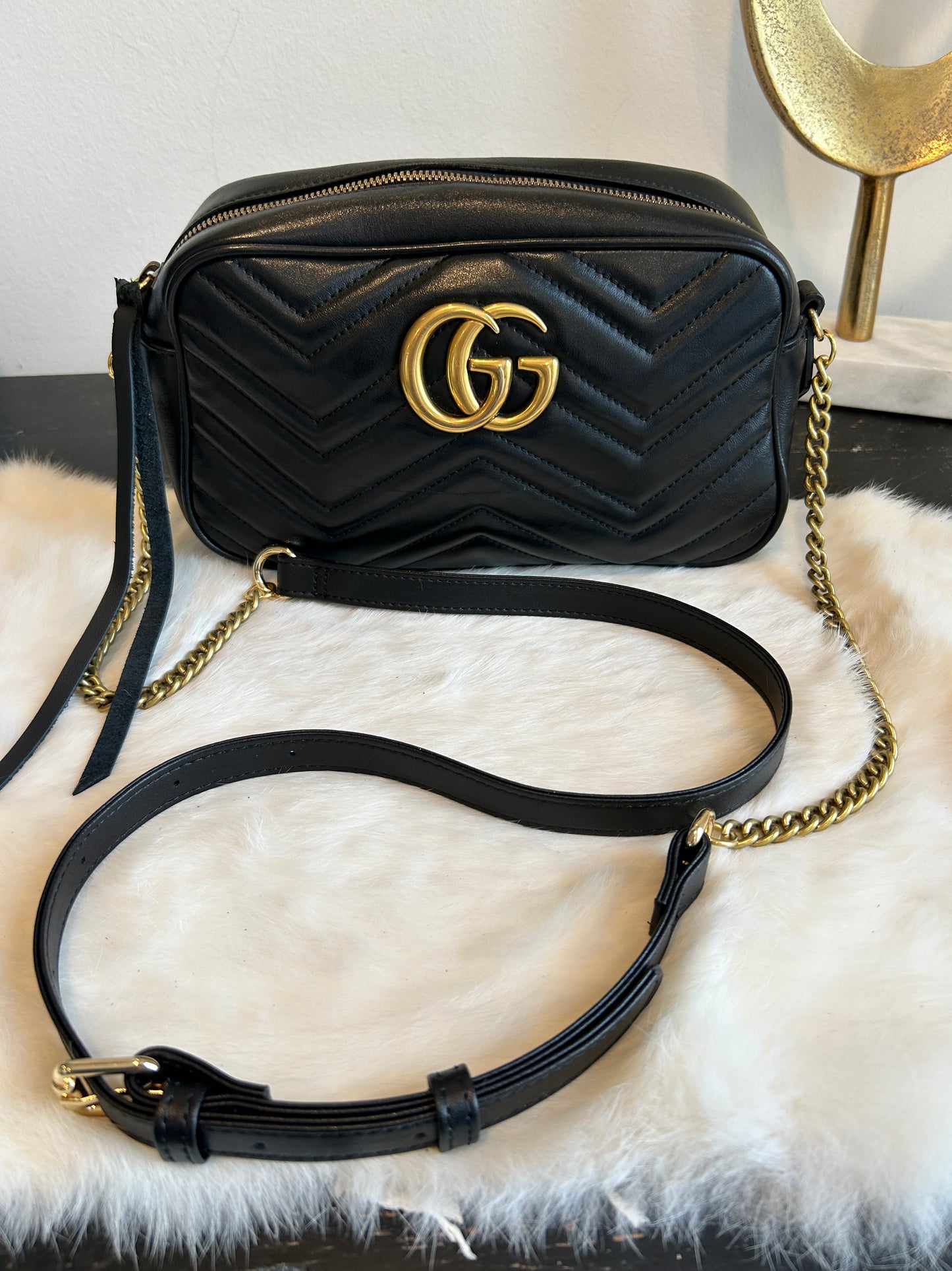 GUCCI Black Leather GG Marmont Small Camera Bag