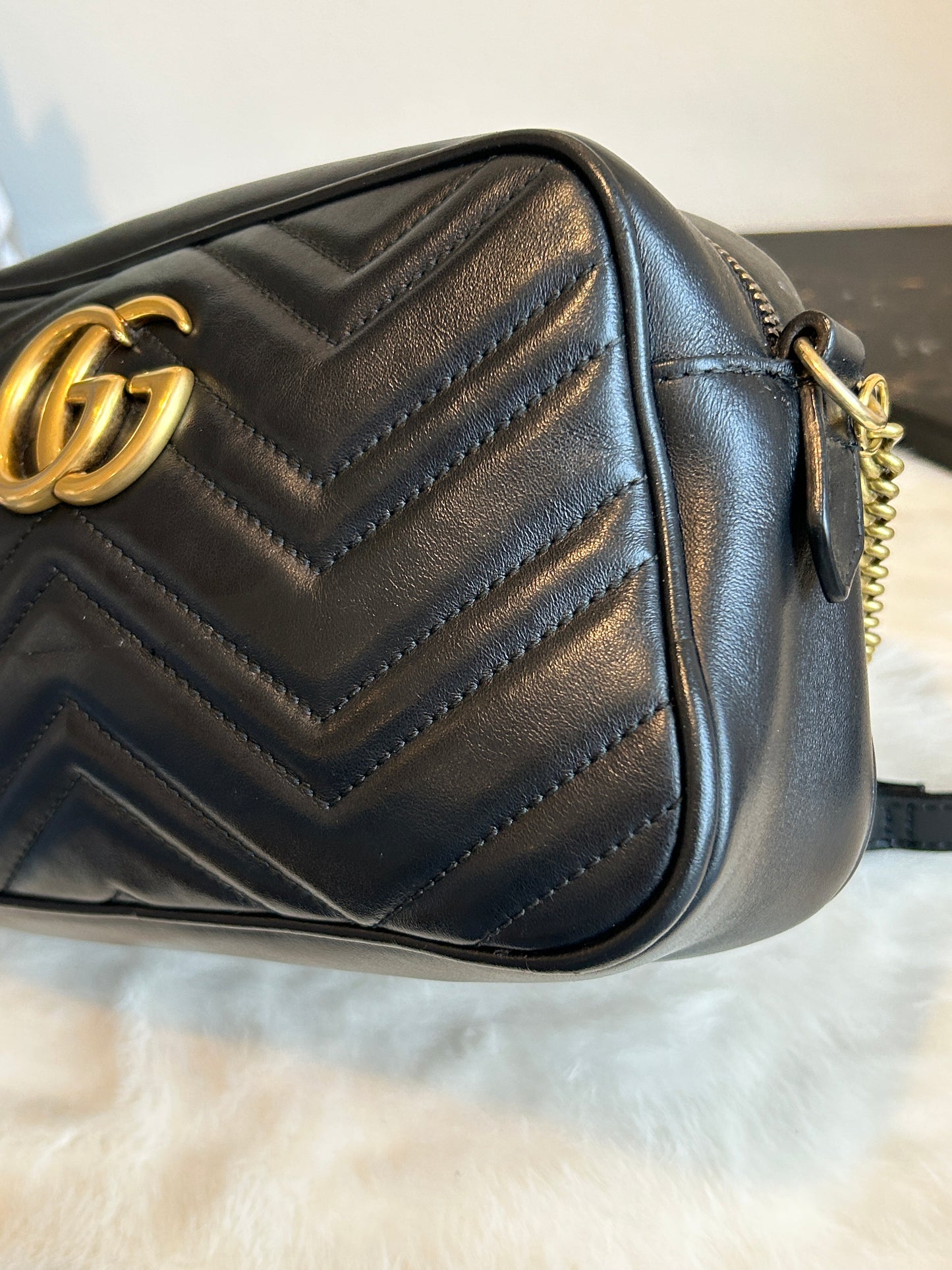 GUCCI Black Leather GG Marmont Small Camera Bag