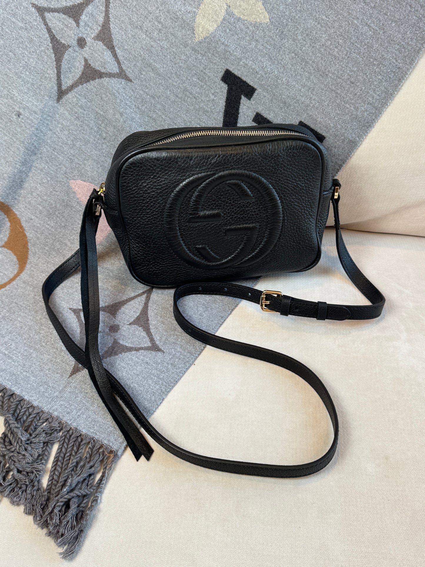 GUCCI Soho Disco Black Pebbled Camera Bag