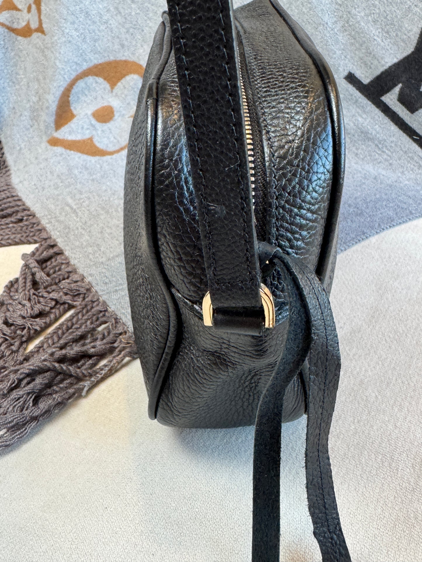 GUCCI Soho Disco Black Pebbled Camera Bag