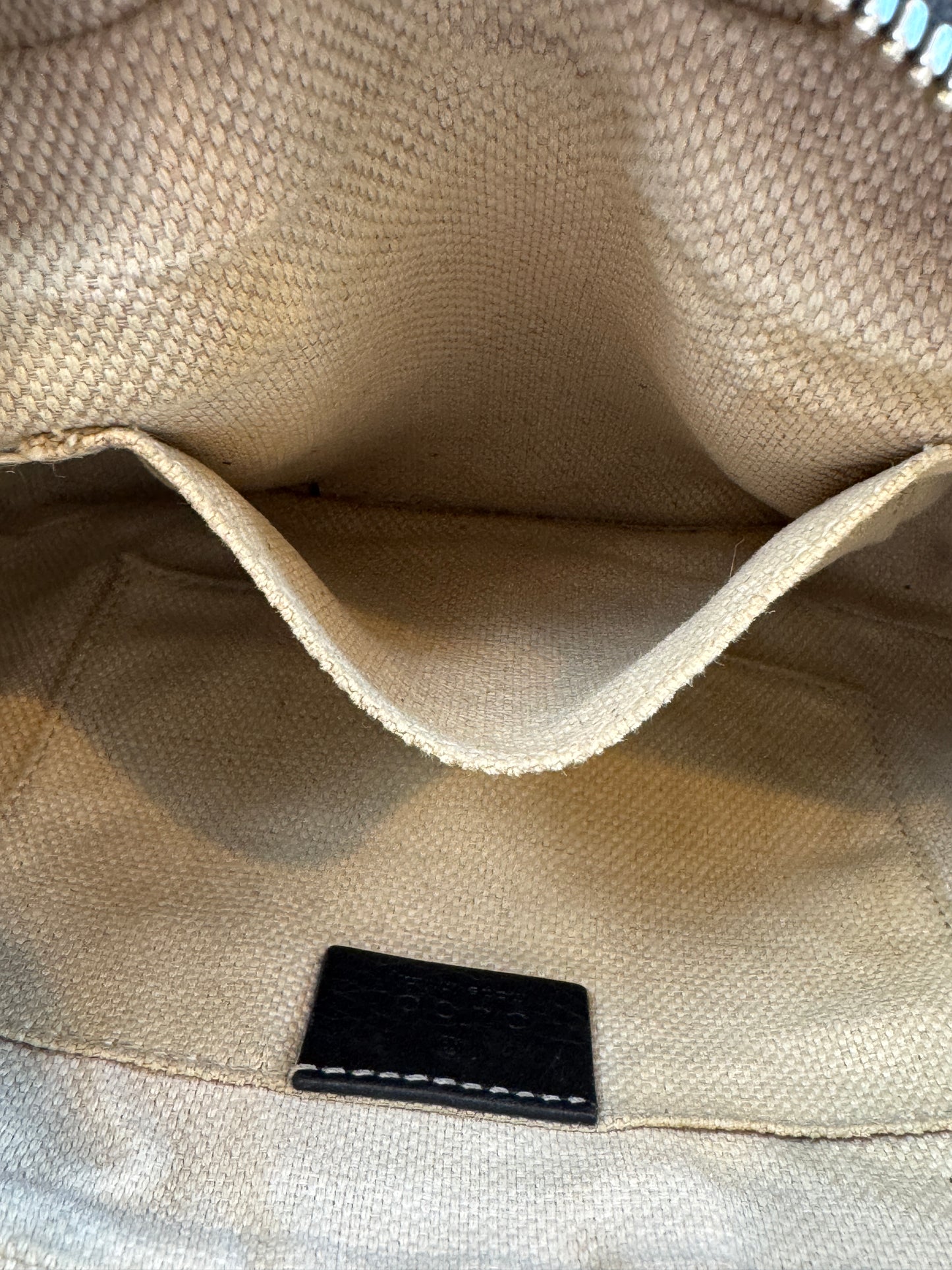 GUCCI Soho Disco Black Pebbled Camera Bag