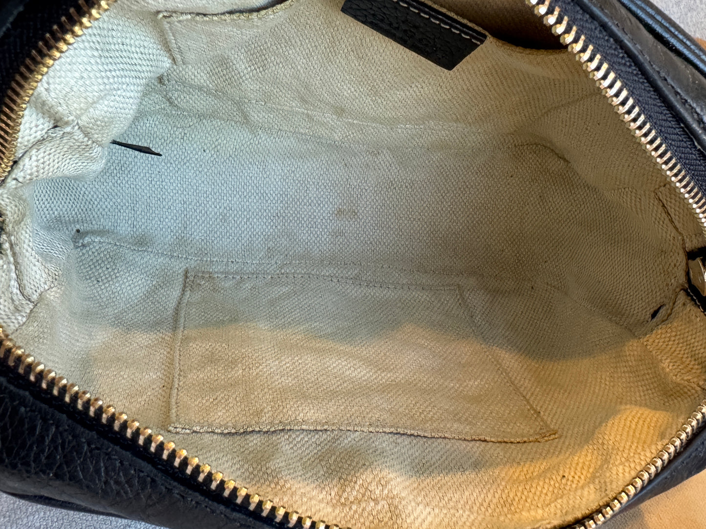 GUCCI Soho Disco Black Pebbled Camera Bum Bag