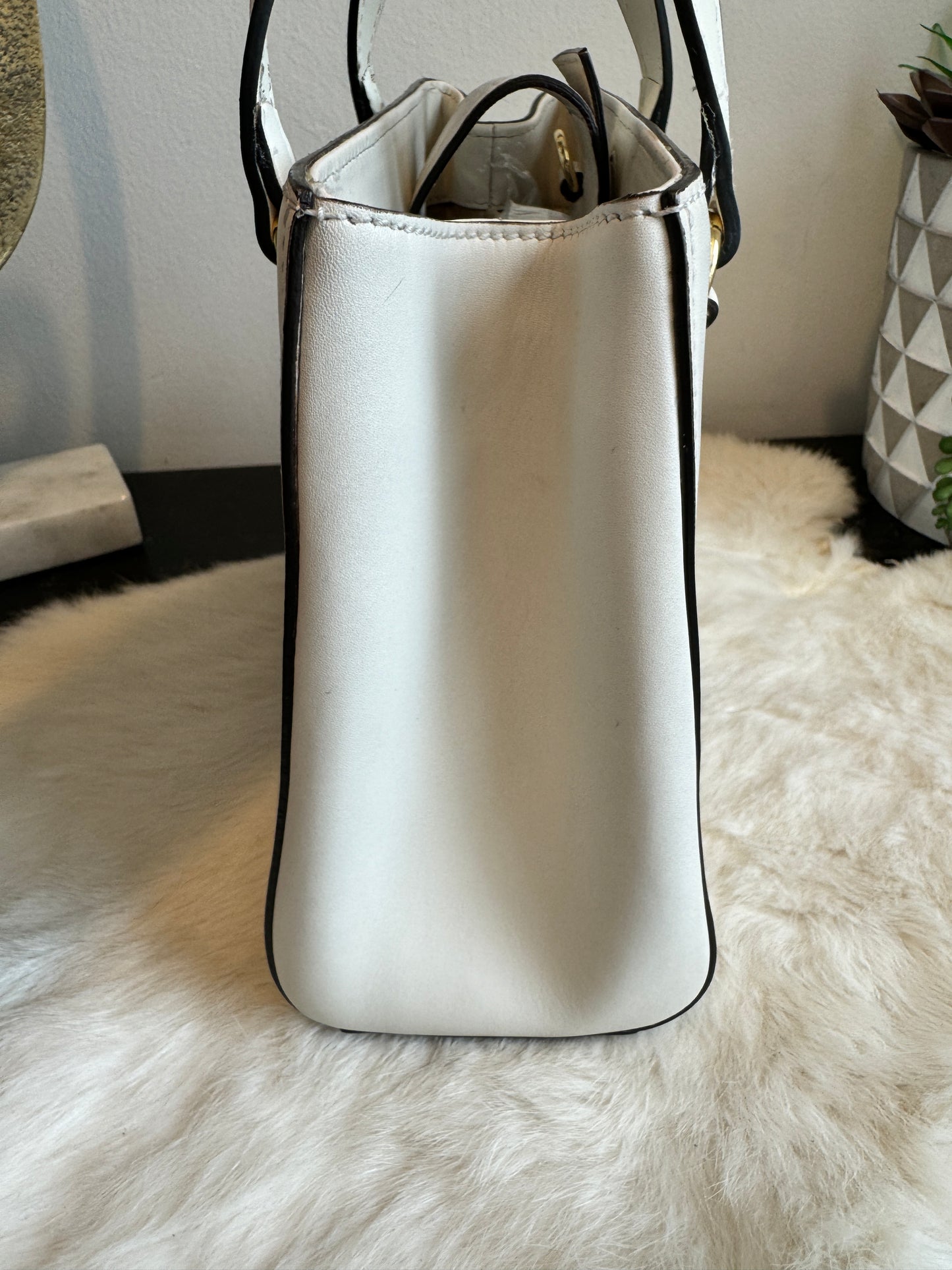 GUCCI Sylvie Mini Ivory 2-Way Handbag