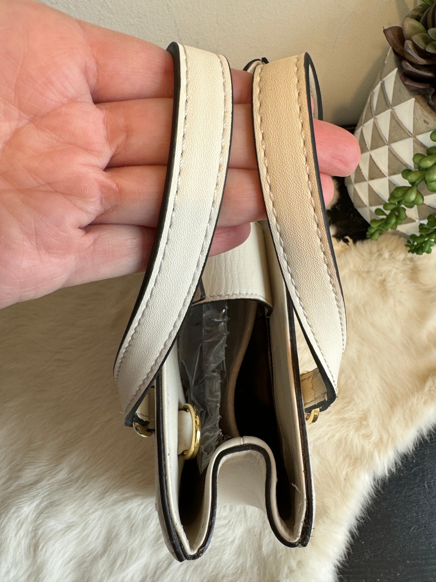 GUCCI Sylvie Mini Ivory 2-Way Handbag