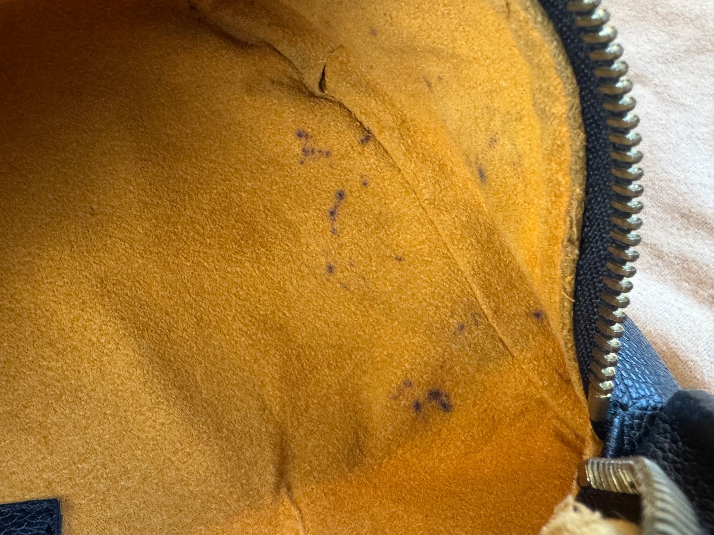 Louis Vuitton Empreinte Noir Original Bumbag